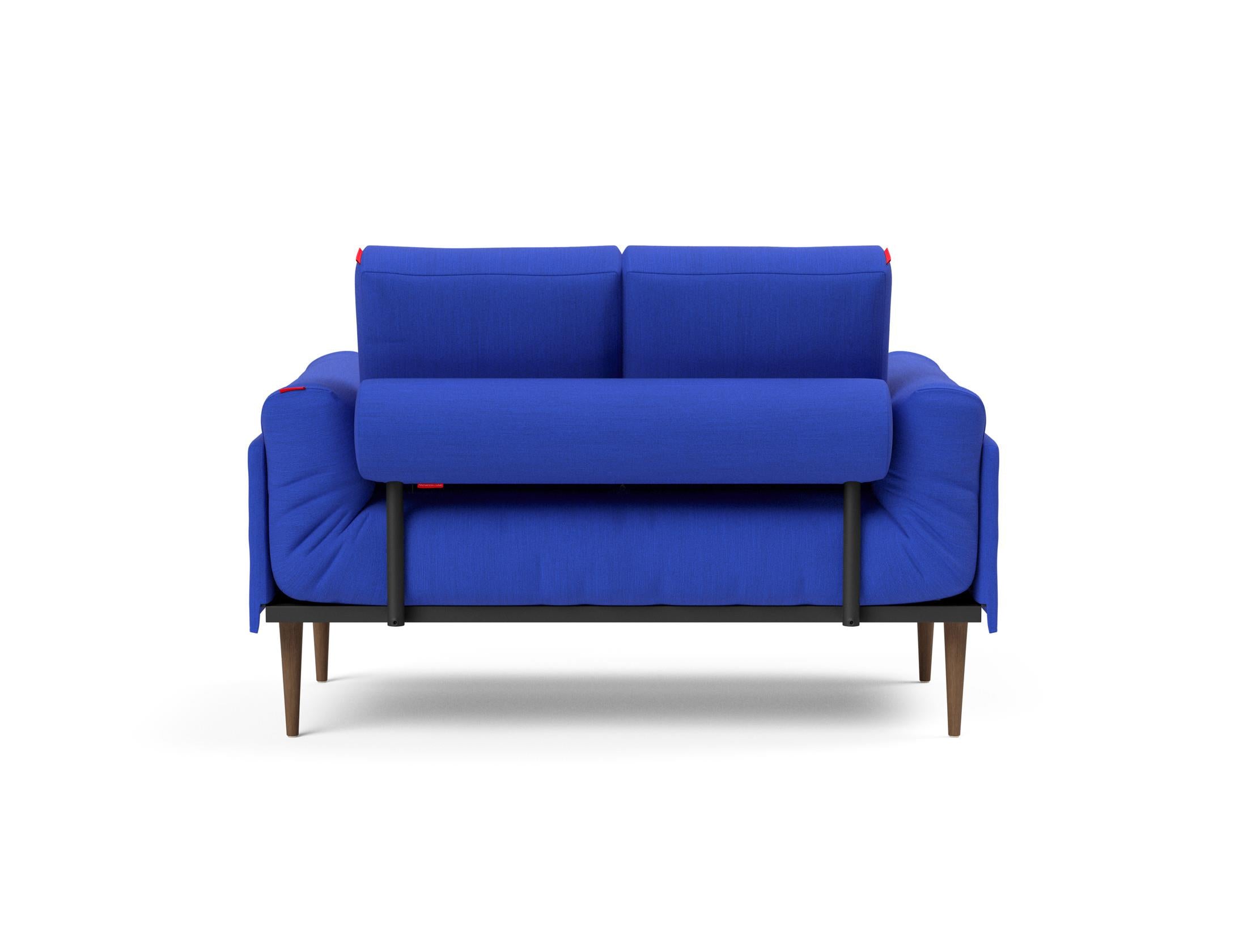 Entdecken Sie das Rollo Styletto Klappsofa 80 von Innovation Living – ein elegantes, flexibles Sofa, ideal für kompakte Wohnräume und vielseitige Anwendungen.