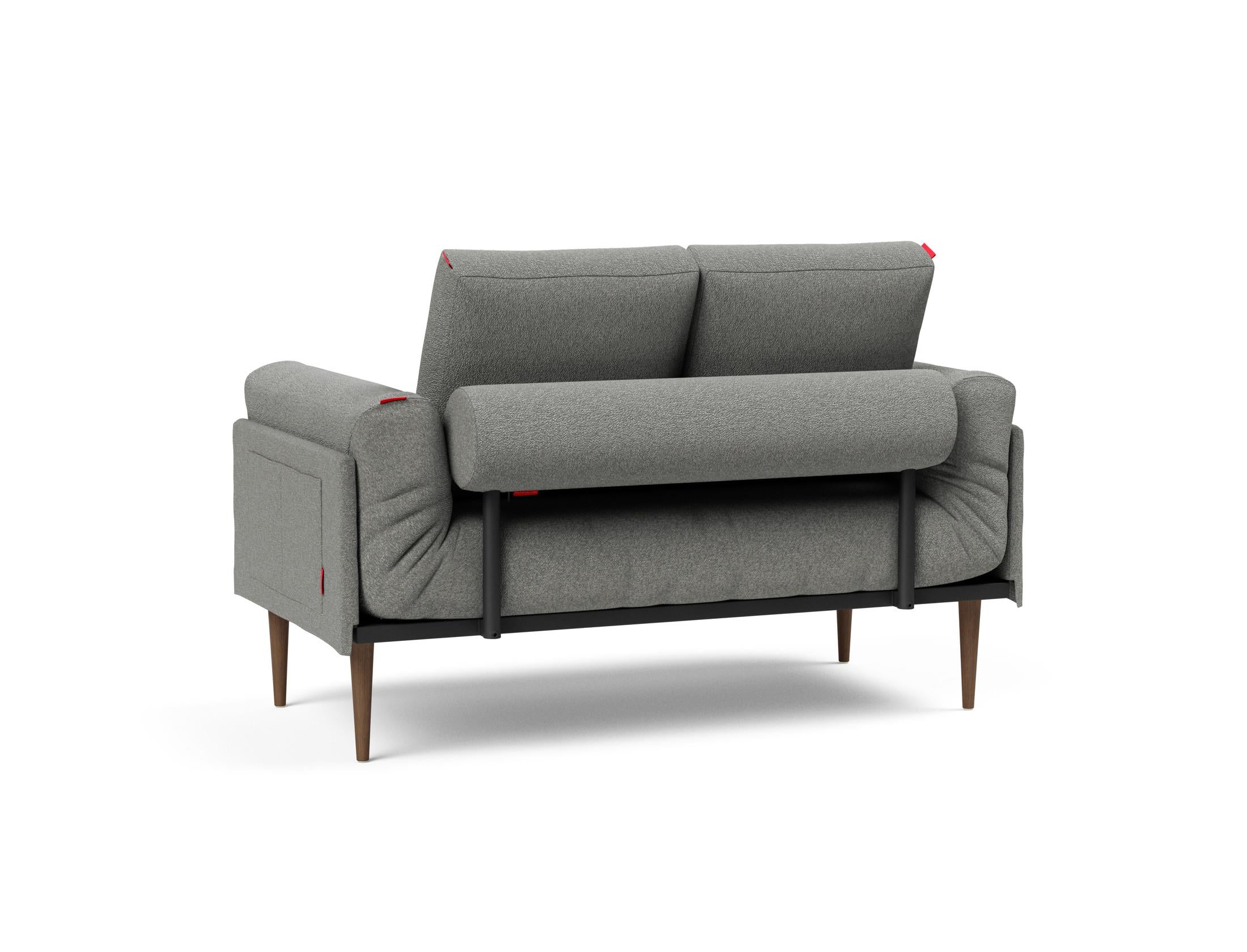 Entdecken Sie das Rollo Styletto Klappsofa 80 von Innovation Living – ein elegantes, flexibles Sofa, ideal für kompakte Wohnräume und vielseitige Anwendungen.
