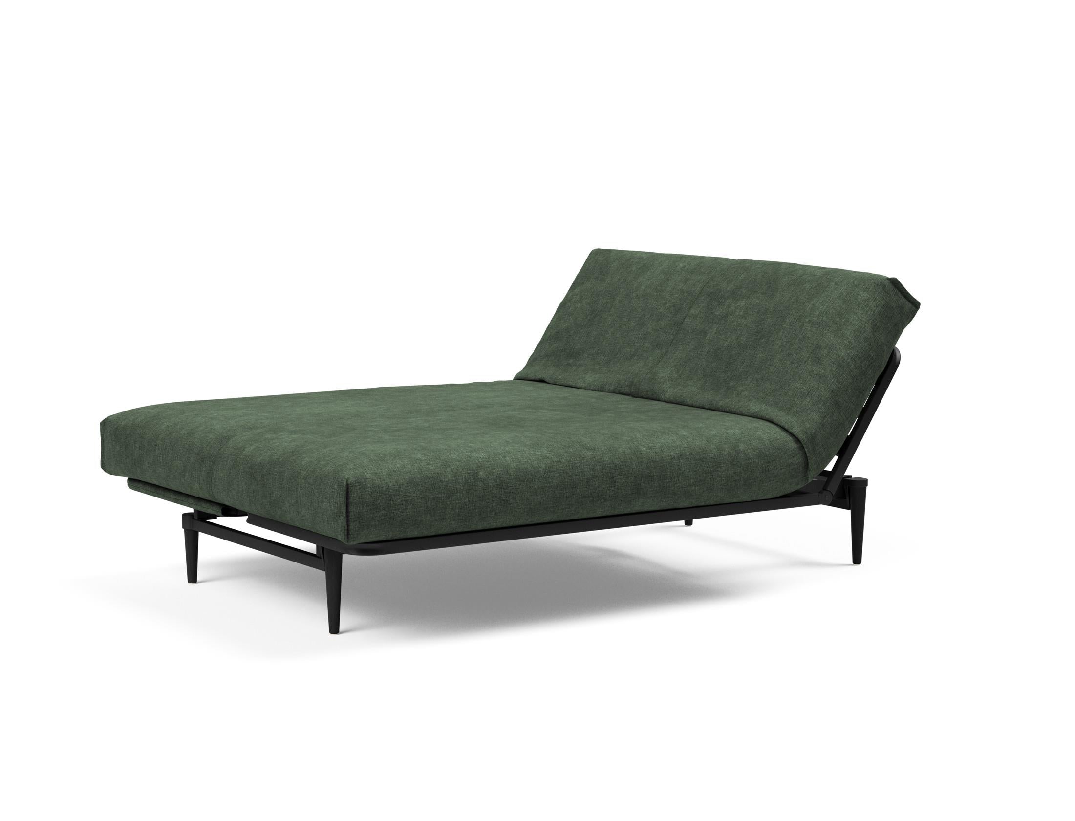 Erleben Sie das Colpus Bettsofa 140 Nordic Cover in stilvollem Eiche schwarz. Funktionalität trifft auf skandinavisches Design für Ihr Zuhause.