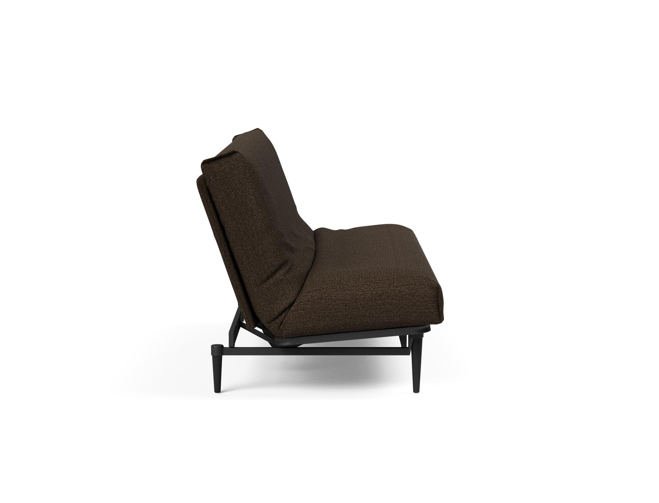 Entdecken Sie das elegante Colpus Bettsofa 140 in Eiche schwarz mit Nordic Cover – ideal für modernes Wohnen und flexible Schlaflösungen.