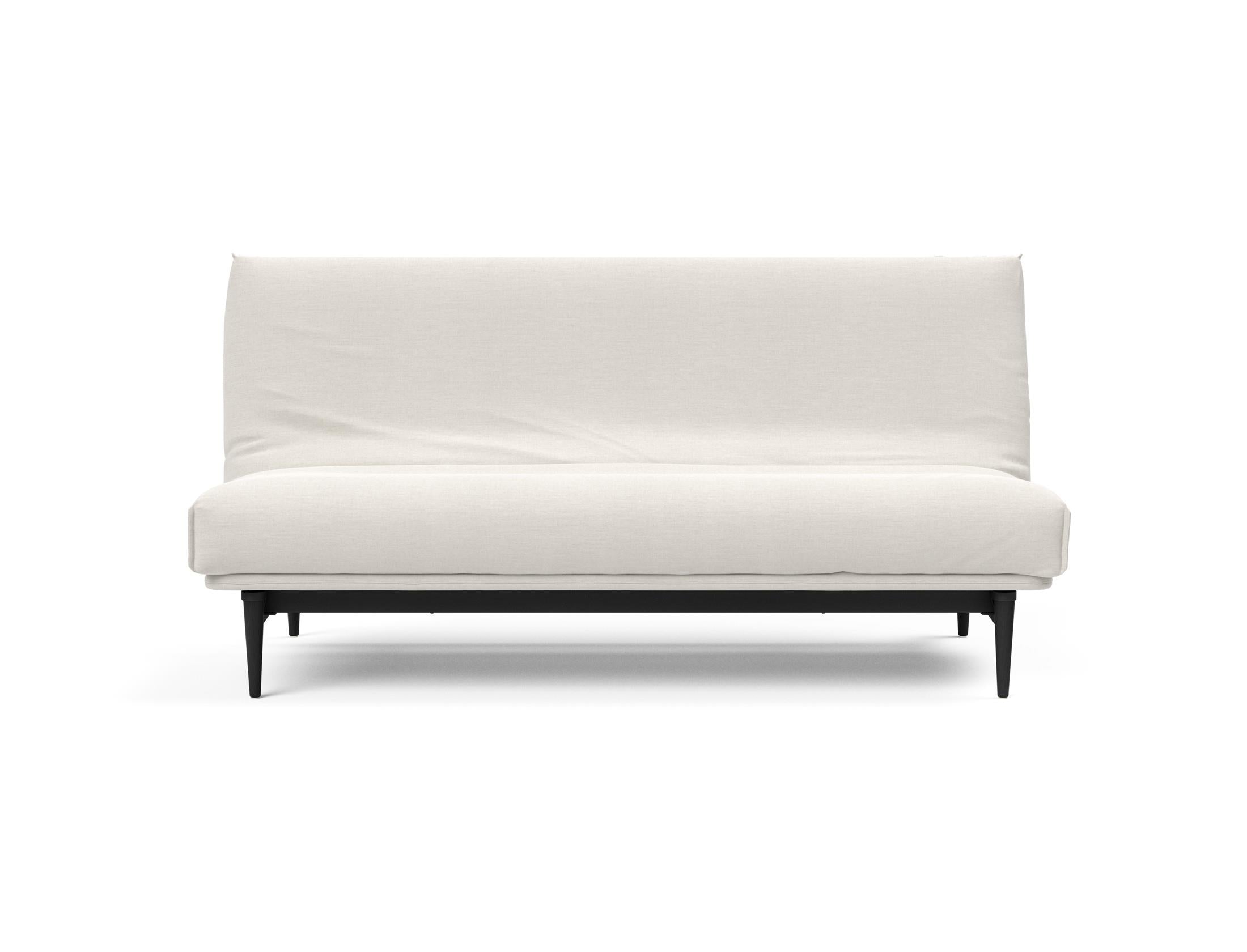 Stylisches Colpus Bettsofa 140 in schwarzer Eiche, kombiniert mit einem komfortablen Soft Spring Bezug für gemütliche Stunden.
