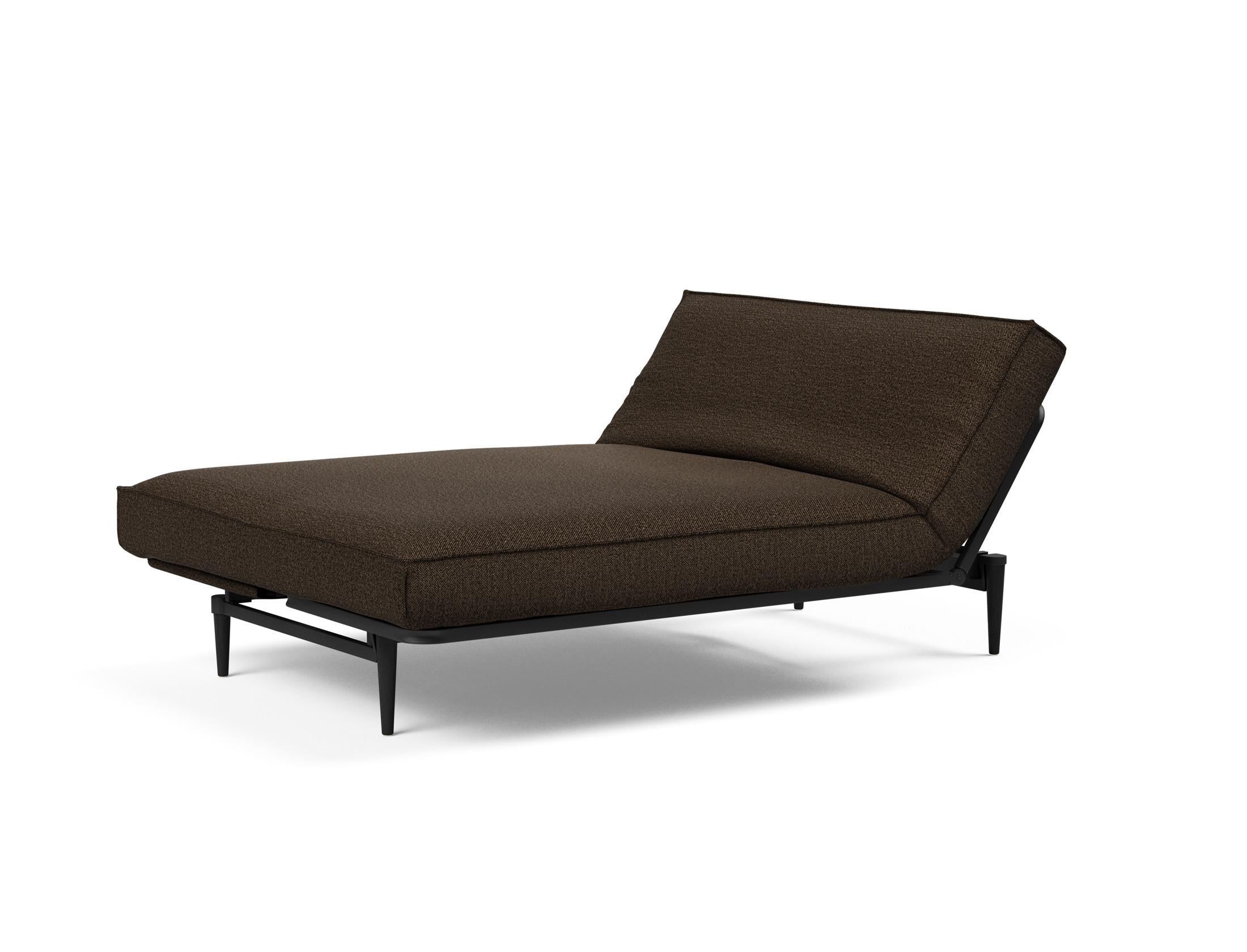 Entdecken Sie das Colpus Bettsofa 140 Sharp Plus Cover in elegantem Eiche schwarz – stilvolles Design trifft auf höchsten Schlafkomfort und Funktionalität.