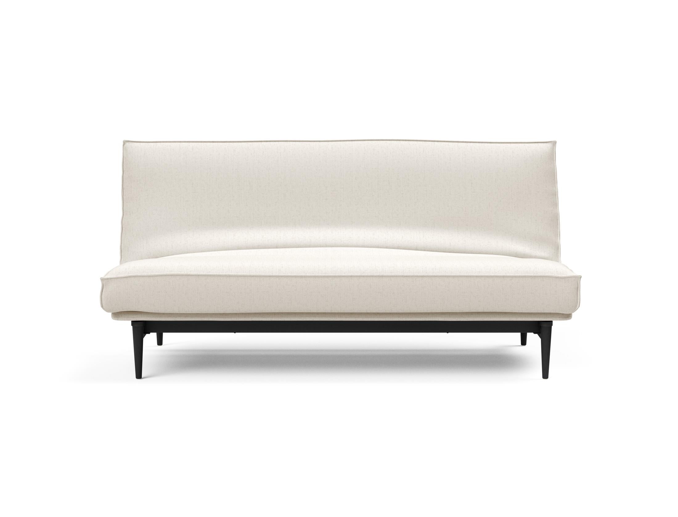 Elegantes Colpus Bettsofa 140 in schwarzer Eiche, mit einem komfortablen Soft Spring Bezug für ein modernes Wohnambiente.