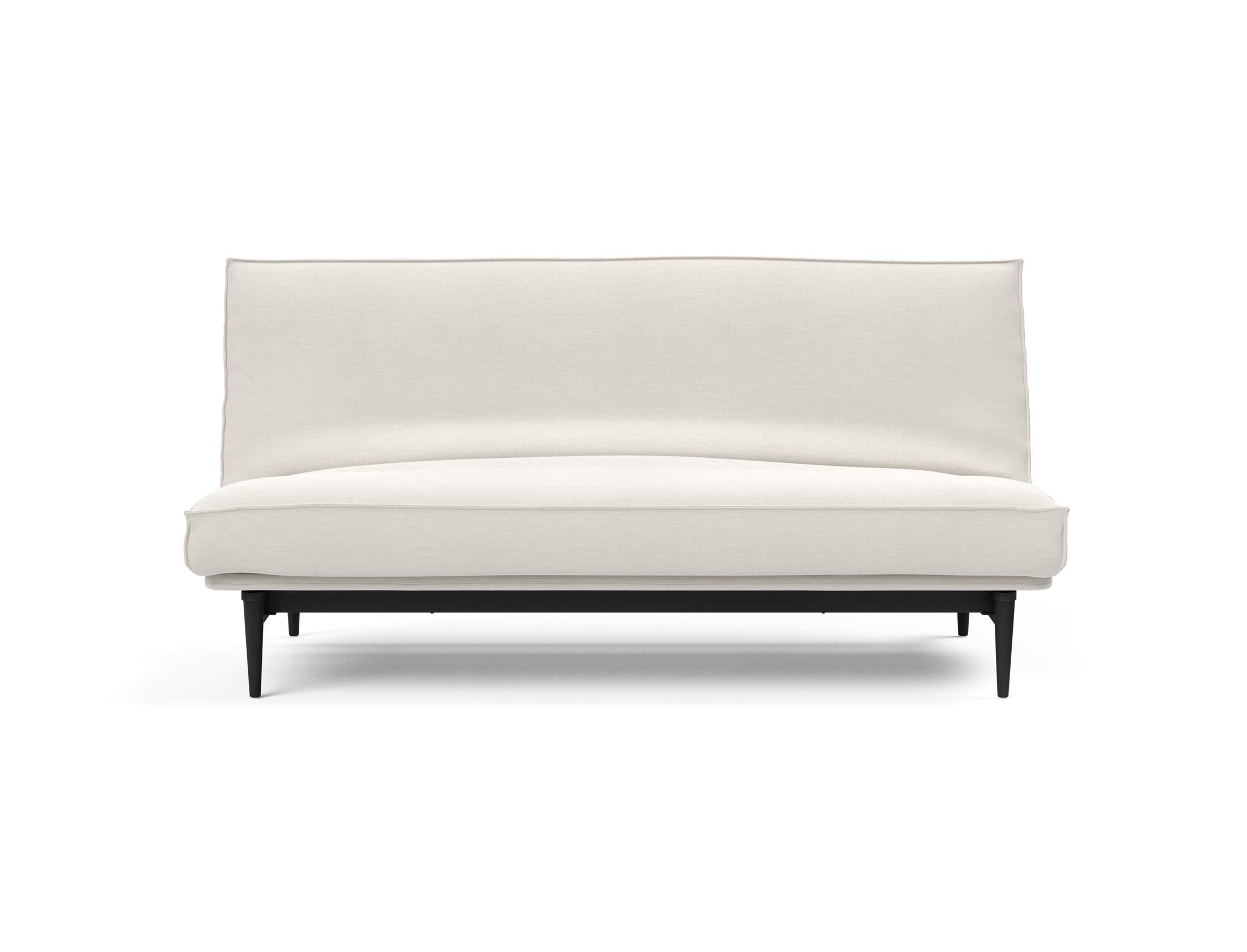 Stylisches Colpus Bettsofa in schwarzer Eiche, ideal für kleine Räume, bietet Komfort und Flexibilität für Gästeübernachtungen.