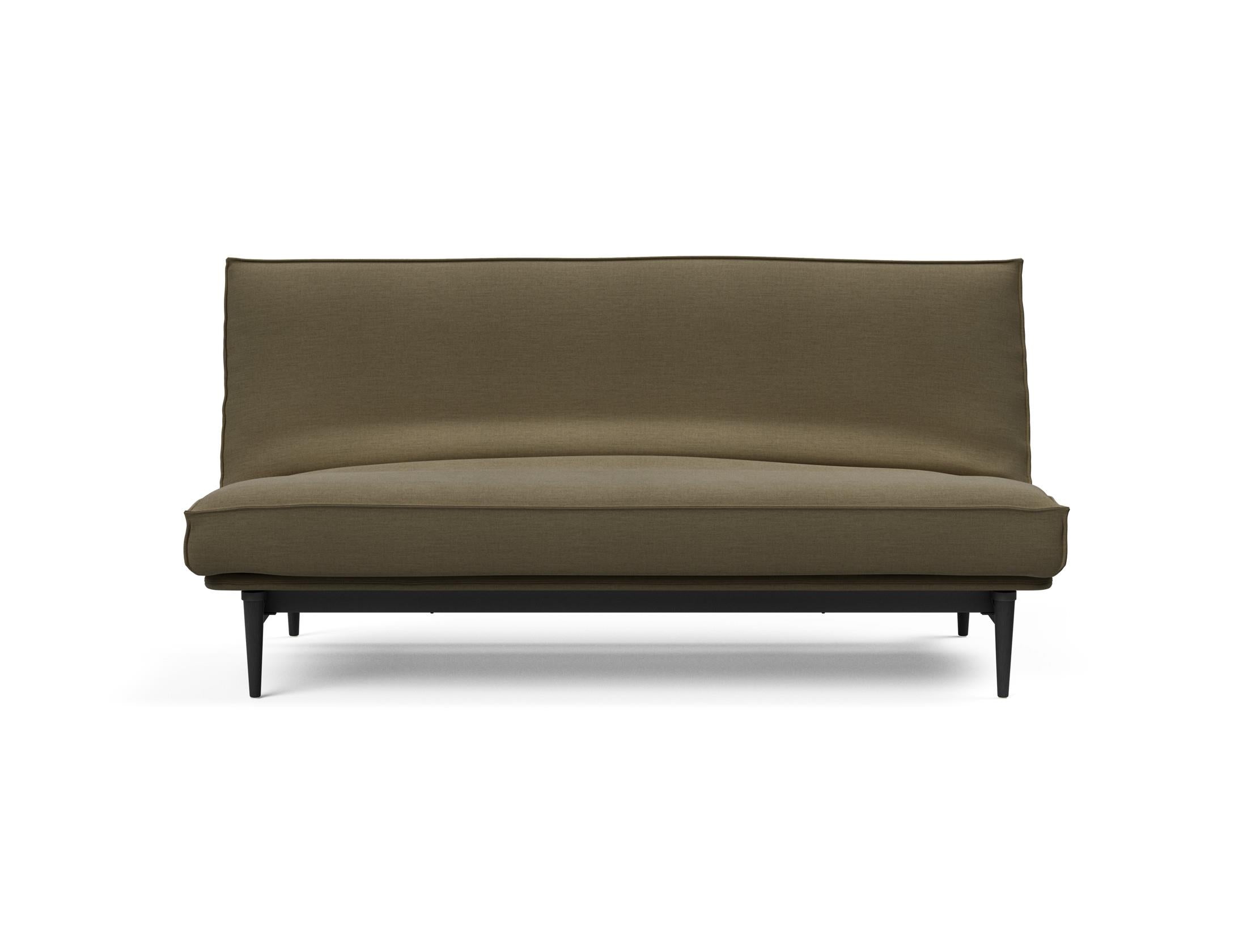 Modernes Bettsofa Colpus in schwarzer Eiche, perfekt für kompakte Wohnräume, vereint elegantes Design mit praktischer Schlafgelegenheit.