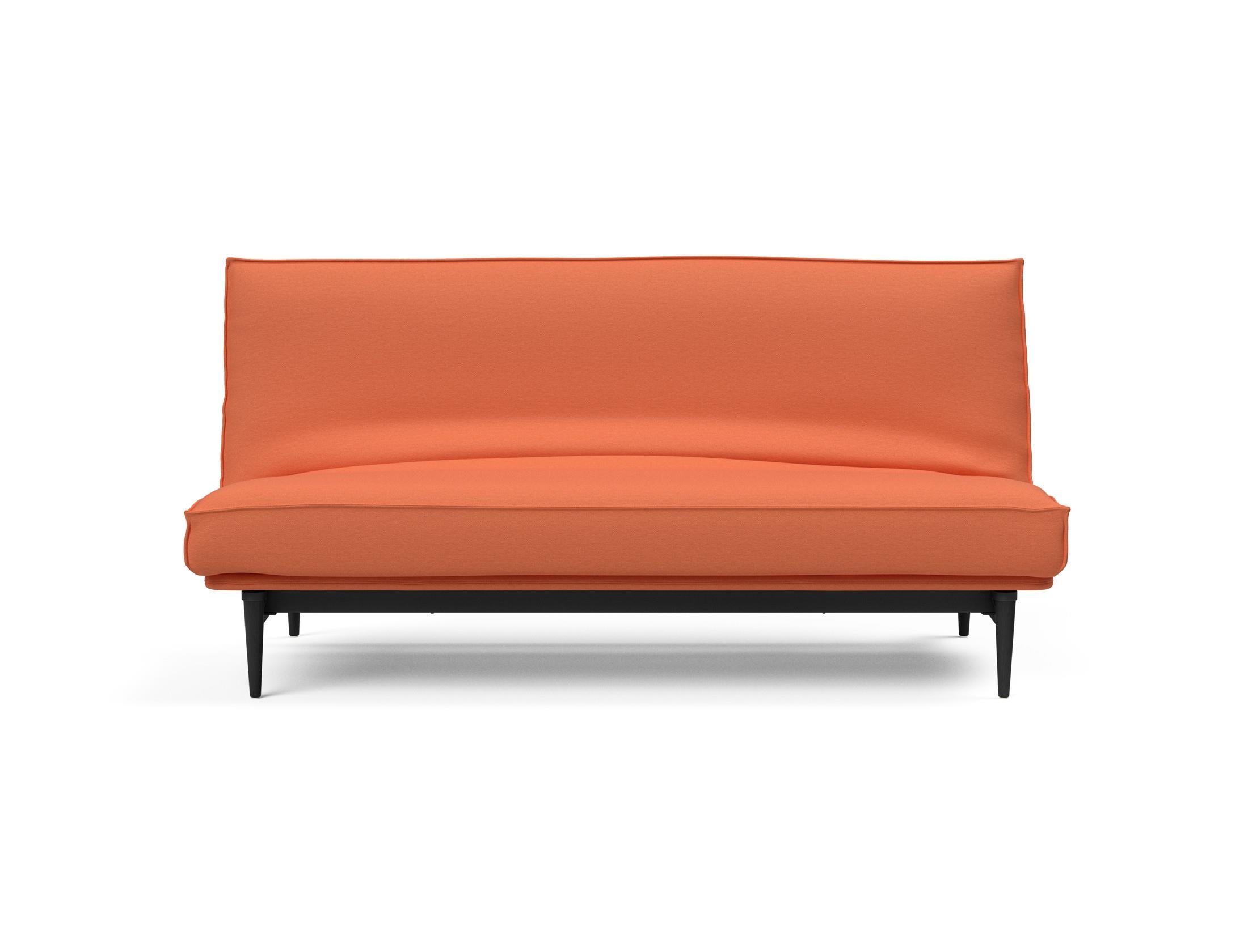 Stylisches Colpus Bettsofa in schwarzer Eiche, ideal für kleine Räume, bietet Komfort und Funktionalität für Tag und Nacht.