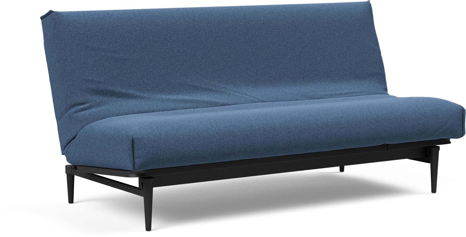 Entdecken Sie das stilvolle Colpus Bettsofa 140 in Nordic Cover und schwarzer Eiche von Innovation Living – ideal für zeitgemässe Wohnkonzepte und vielseitige Einsätze.