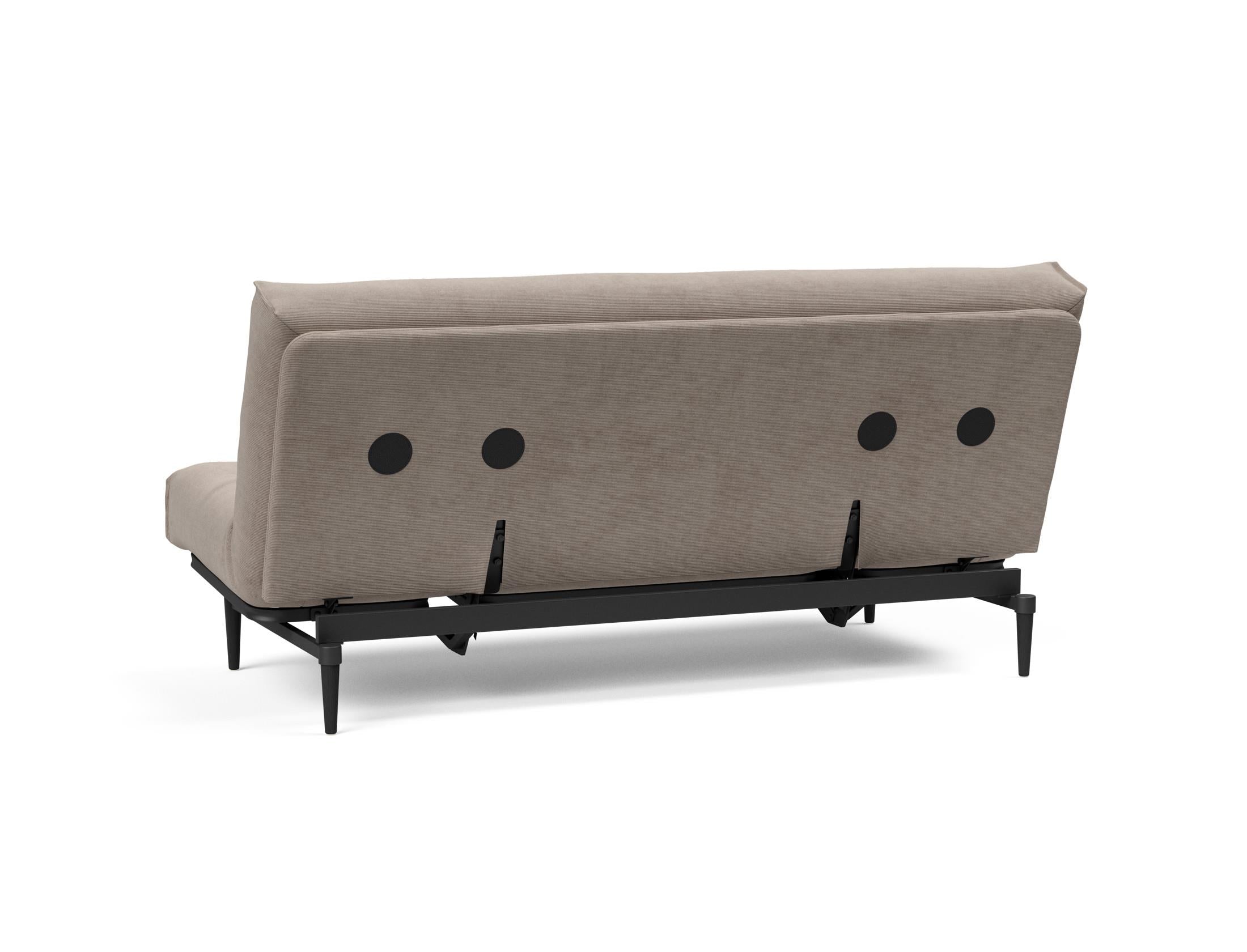 Erleben Sie das Colpus Bettsofa 140 in Nordic Eiche schwarz von Innovation Living – stilvolles Design trifft auf vielseitige Funktionalität und höchsten Schlafkomfort.