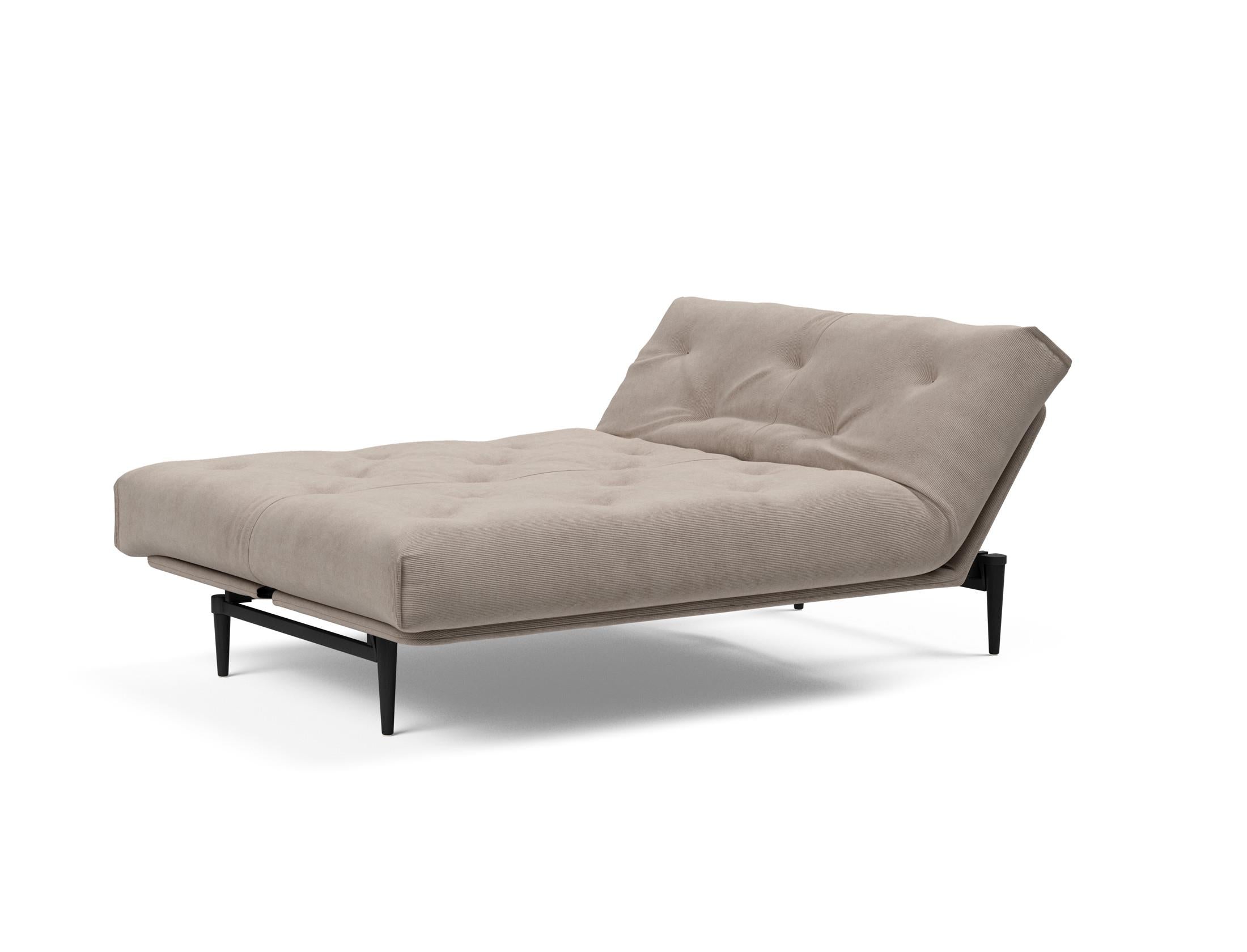 Erleben Sie das Colpus Bettsofa 140 in Nordic Eiche schwarz – ein elegantes Möbelstück, das als Sofa und Bett höchsten Komfort bietet.
