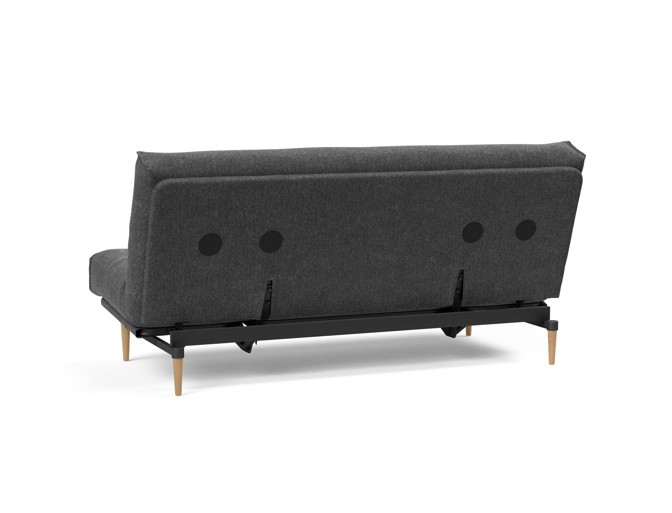 Entdecken Sie das Colpus Bettsofa 140 Nordic: Elegantes Design, weiche Federkernmatratze und abnehmbarer Bezug für optimalen Komfort und Langlebigkeit.