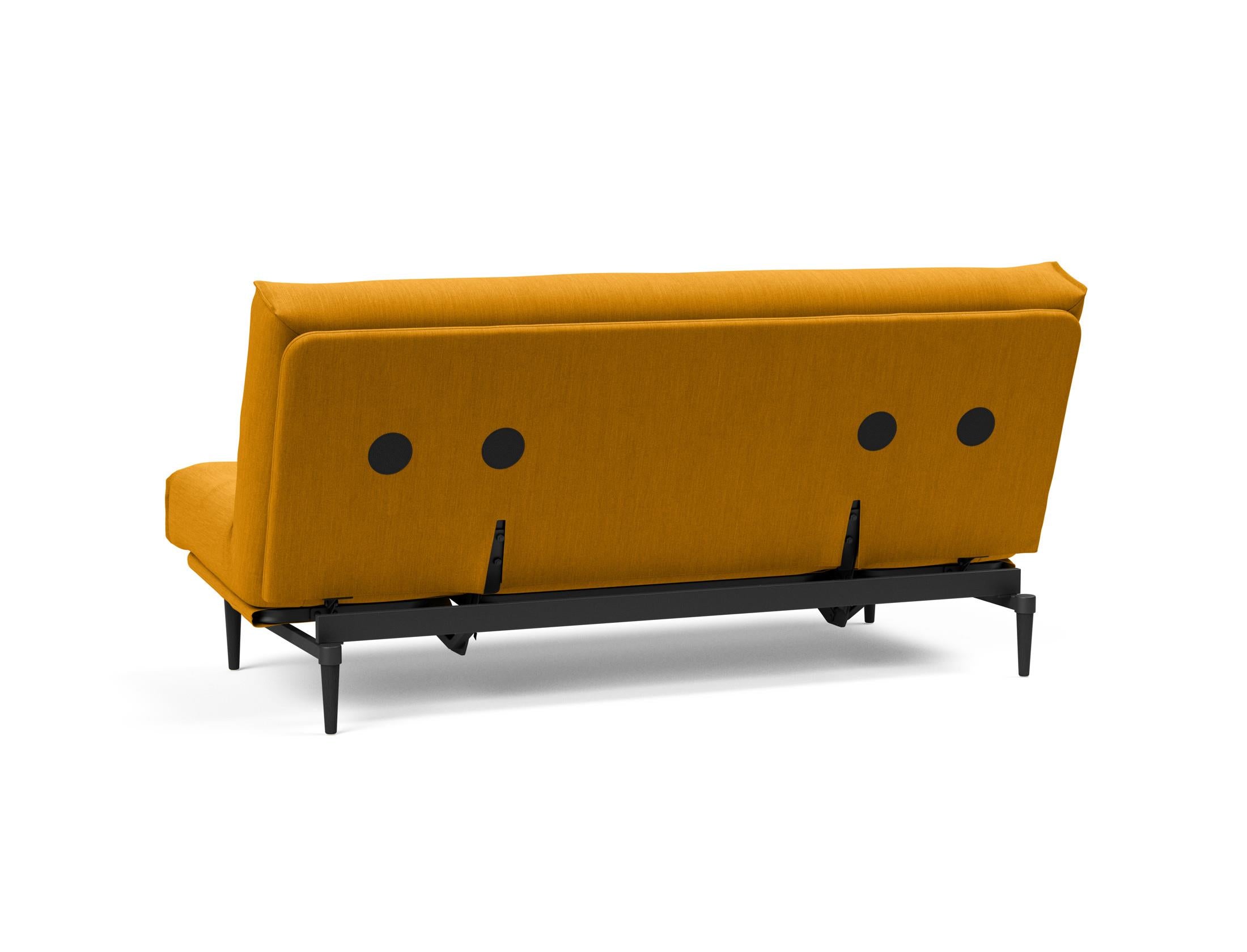 Erleben Sie das Colpus Bettsofa 140 in Nordic Eiche schwarz – ein elegantes Möbelstück, das als Sofa und Bett höchsten Komfort bietet.