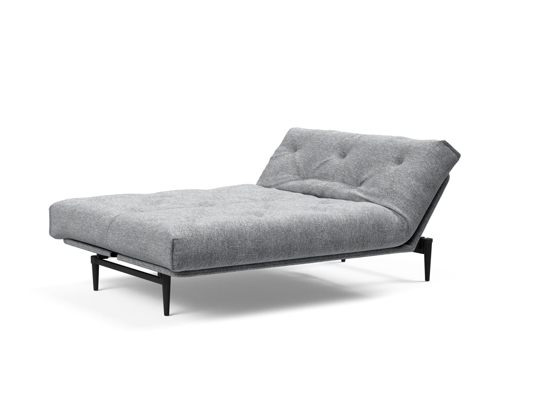 Erleben Sie das Colpus Bettsofa 140 in Nordic Eiche schwarz – ein elegantes Möbelstück, das als Sofa und Bett höchsten Komfort bietet.