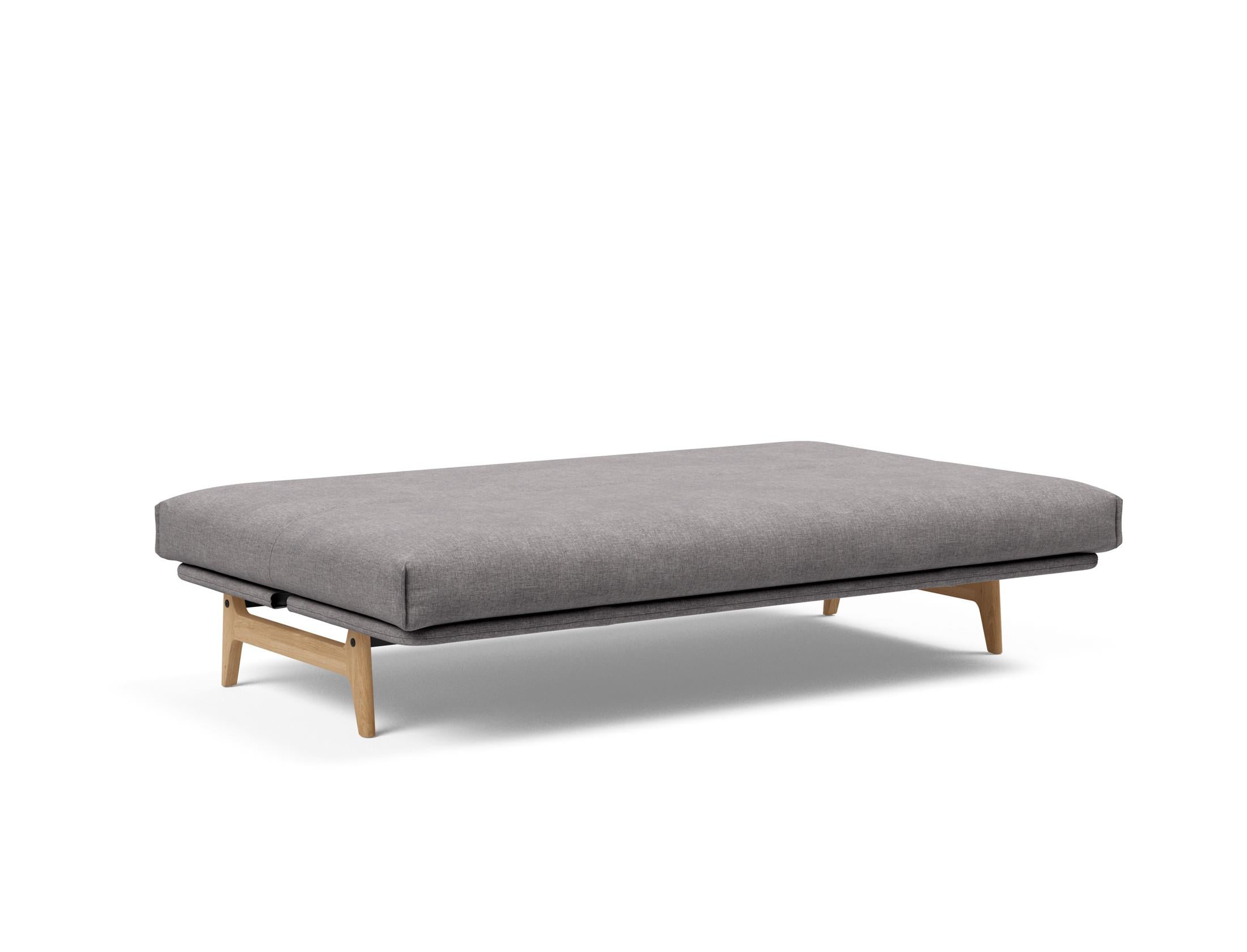 Erleben Sie das Aslak 120 Bettsofa Nordic Cover: skandinavische Eleganz, weiche Soft Spring-Matratze und umweltfreundliche Langlebigkeit.