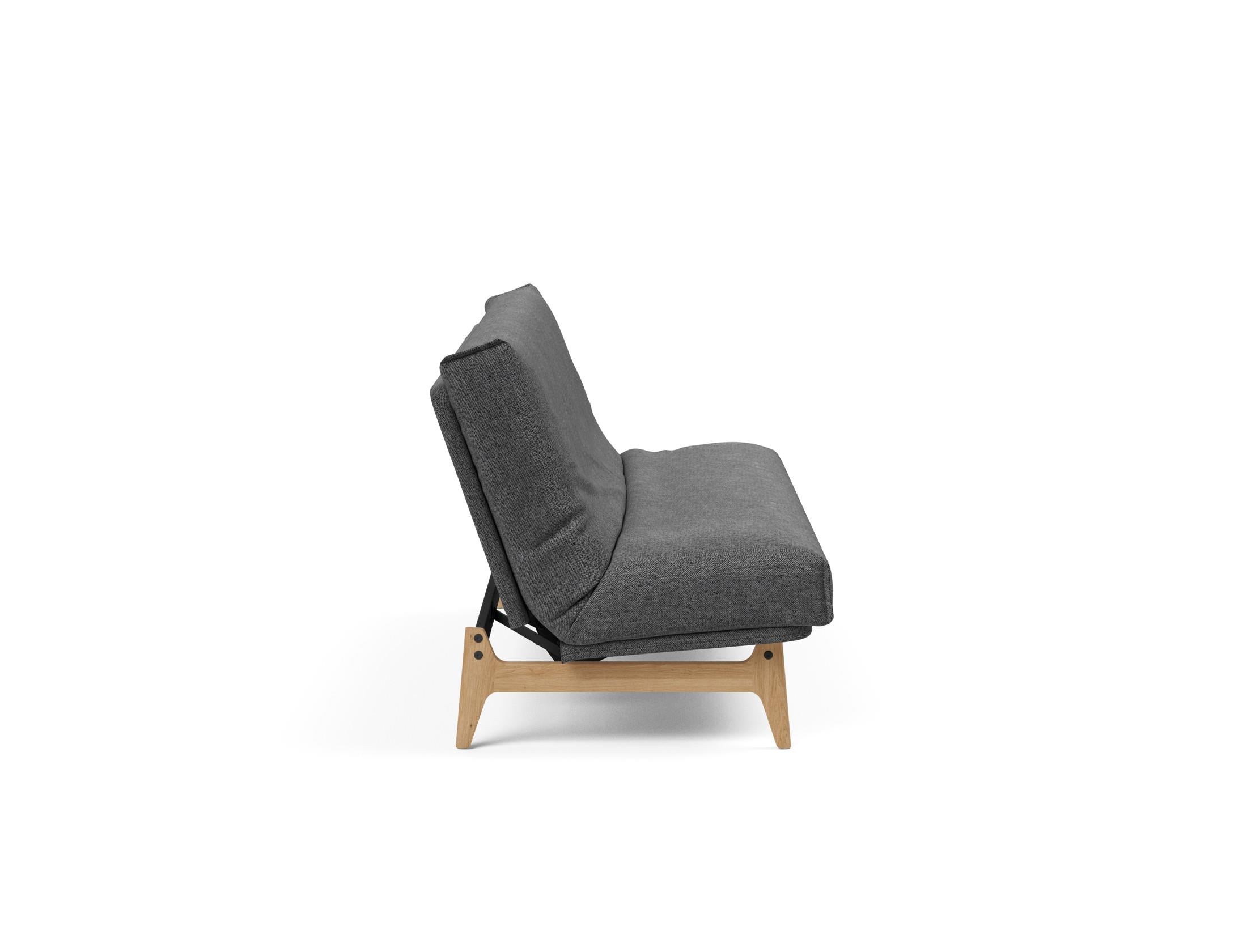 Entdecken Sie das Aslak 120 Bettsofa Nordic Cover: minimalistisches Design, außergewöhnlicher Komfort mit Soft Spring-Matratze und nachhaltiger Qualität.