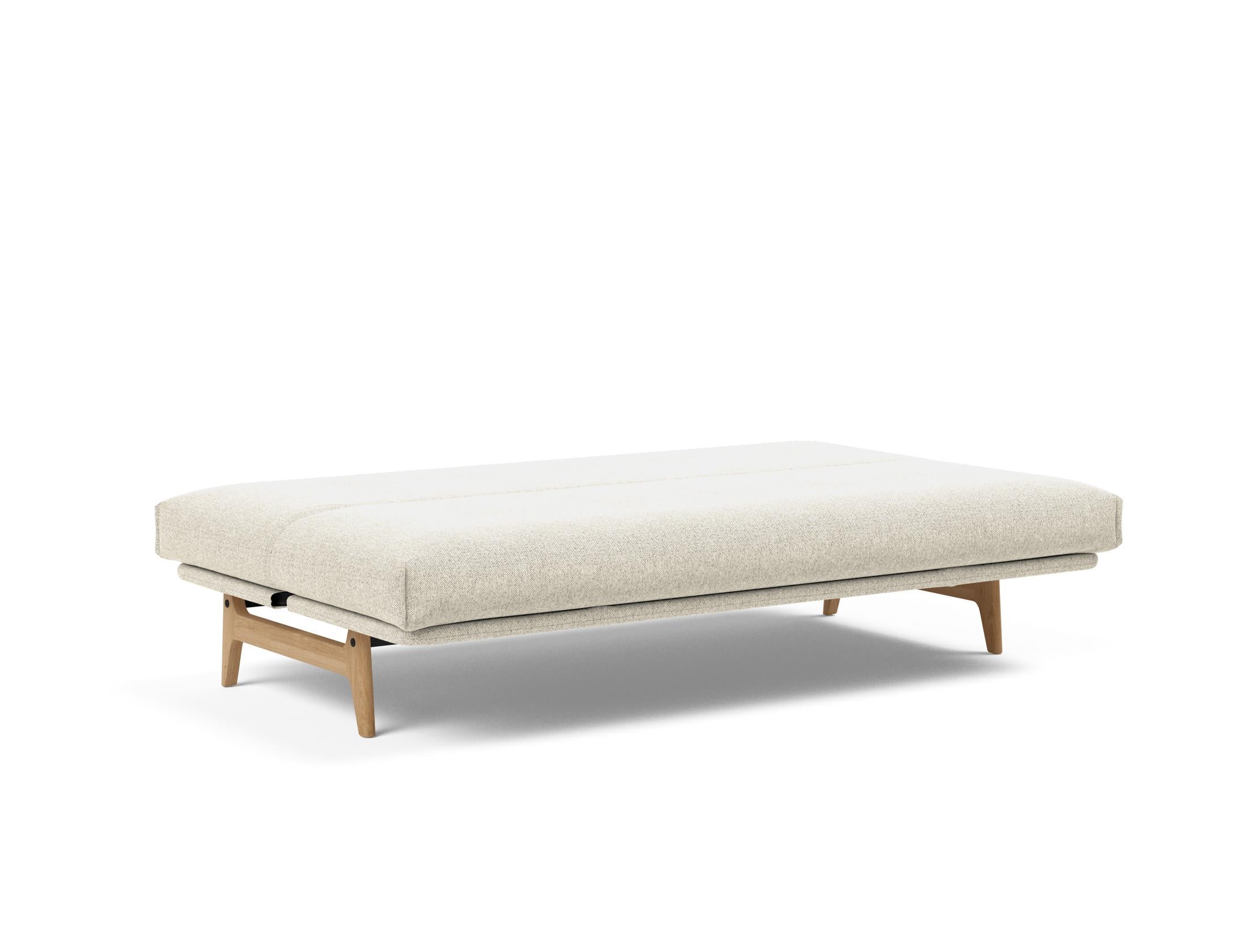 Erleben Sie das Aslak 120 Bettsofa Nordic Cover: skandinavische Eleganz, weiche Soft Spring-Matratze und umweltfreundliche Langlebigkeit.