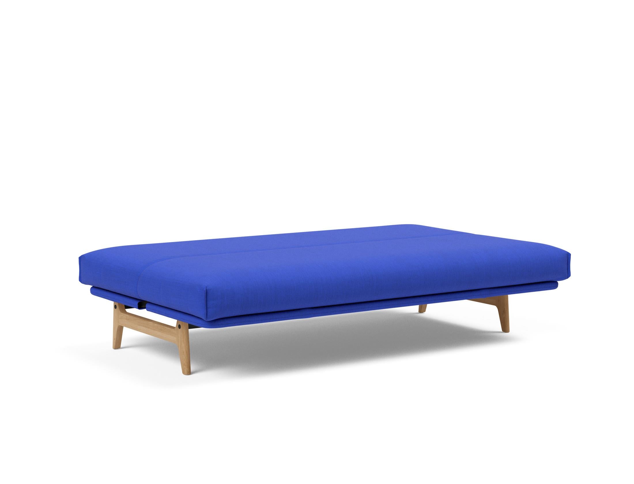 Erleben Sie das Aslak 120 Bettsofa Nordic Cover: skandinavische Eleganz, weiche Soft Spring-Matratze und umweltfreundliche Langlebigkeit.