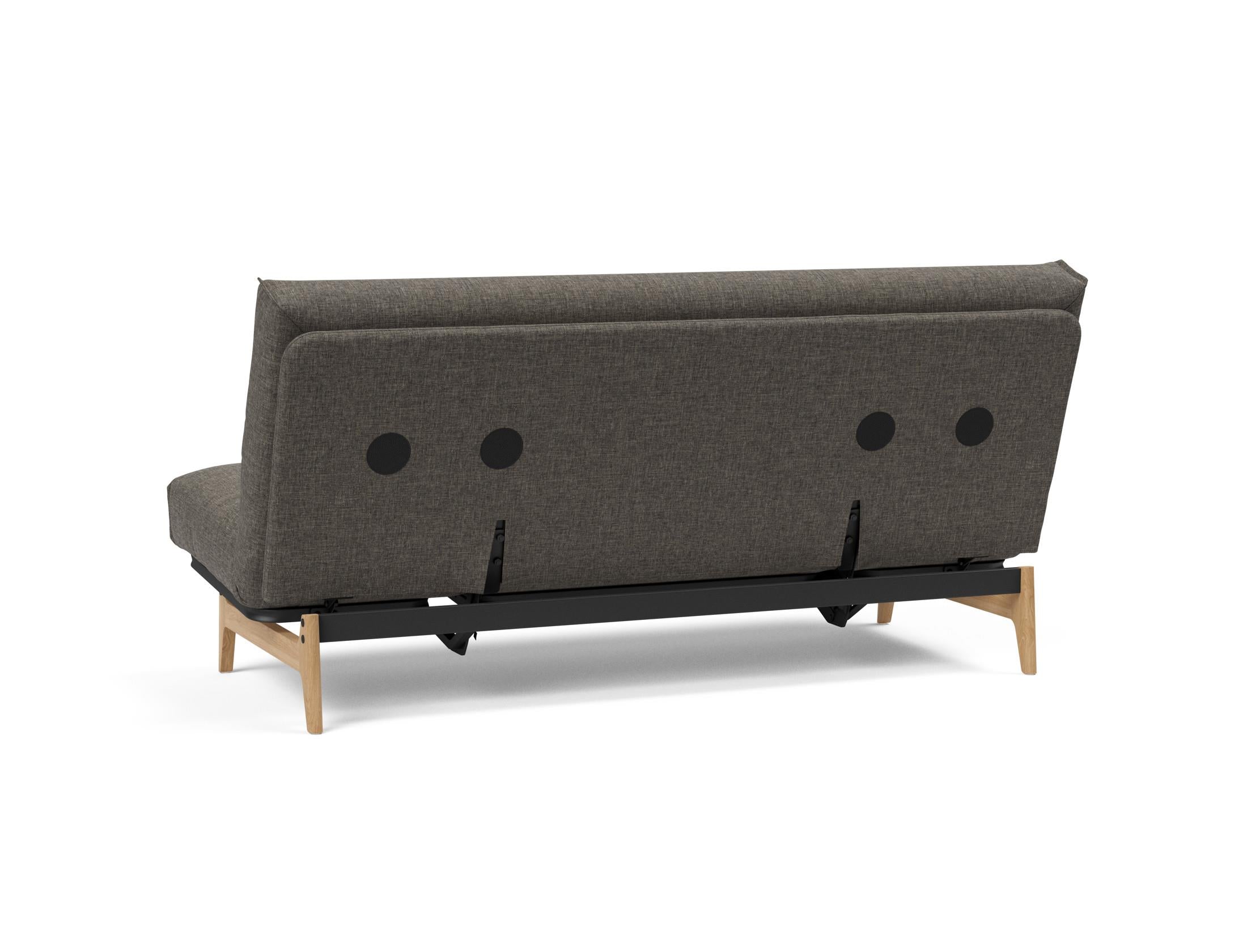 Entdecken Sie das Aslak 140 Bettsofa Nordic Cover: skandinavisches Design trifft auf höchsten Komfort und vielseitige Matratzenoptionen für jeden Bedarf.