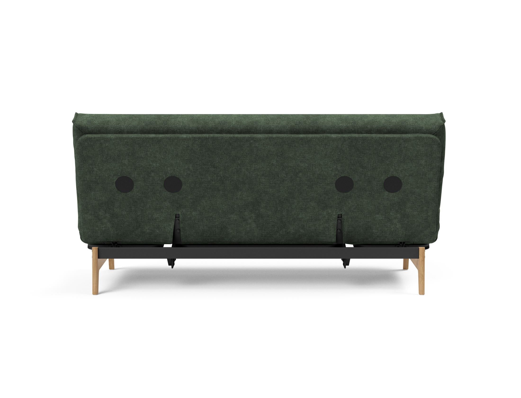 Entdecken Sie das Aslak 140 Bettsofa von Innovation Living – stilvolles skandinavisches Design trifft auf vielseitige Funktionalität und hohen Schlafkomfort.