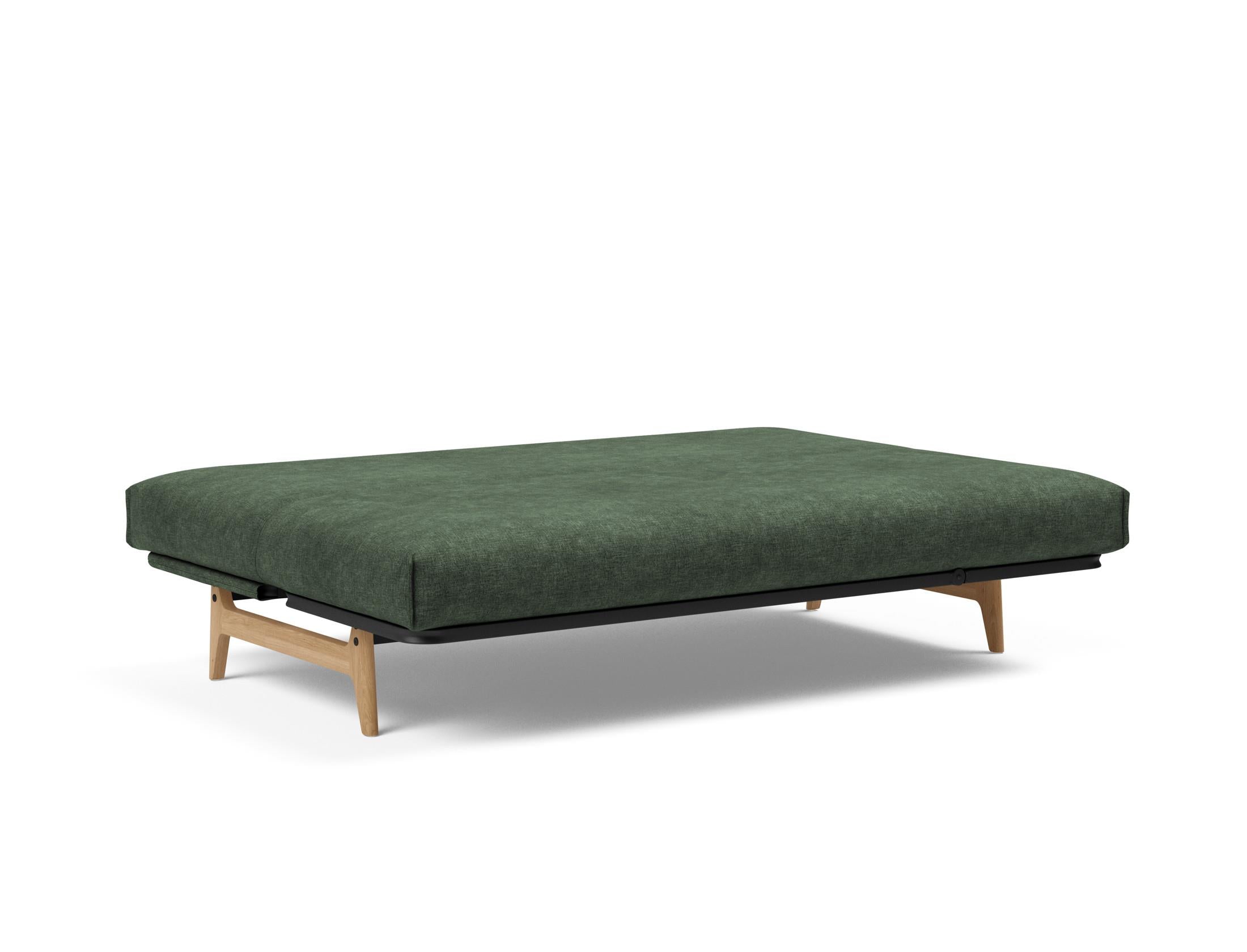 Entdecken Sie das Aslak 140 Bettsofa Nordic Cover: skandinavische Eleganz, vielseitige Matratzenoptionen und langlebige Materialien für höchsten Komfort.
