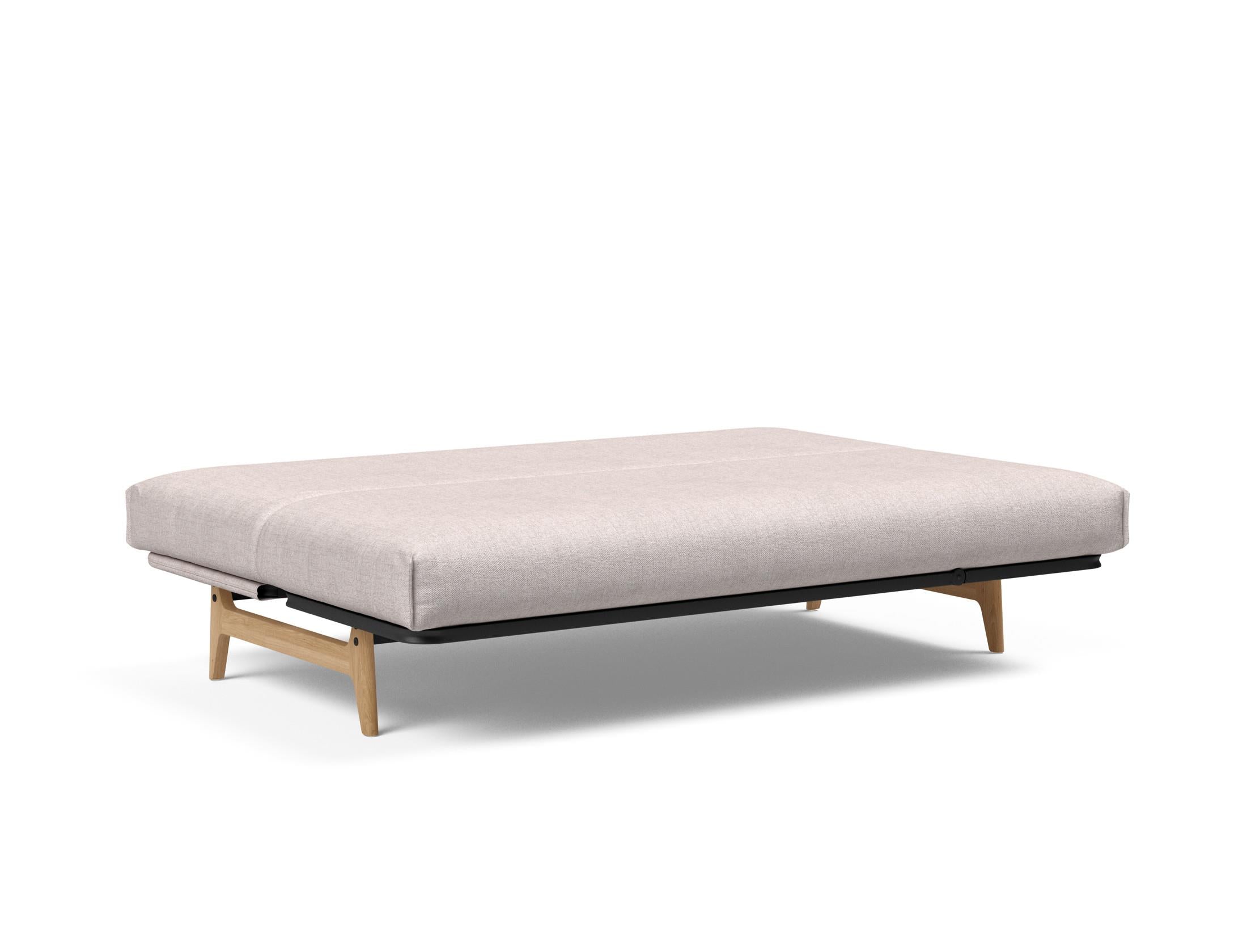 Entdecken Sie das Aslak 140 Bettsofa Nordic Cover: skandinavische Eleganz, vielseitige Matratzenoptionen und langlebige Materialien für höchsten Komfort.