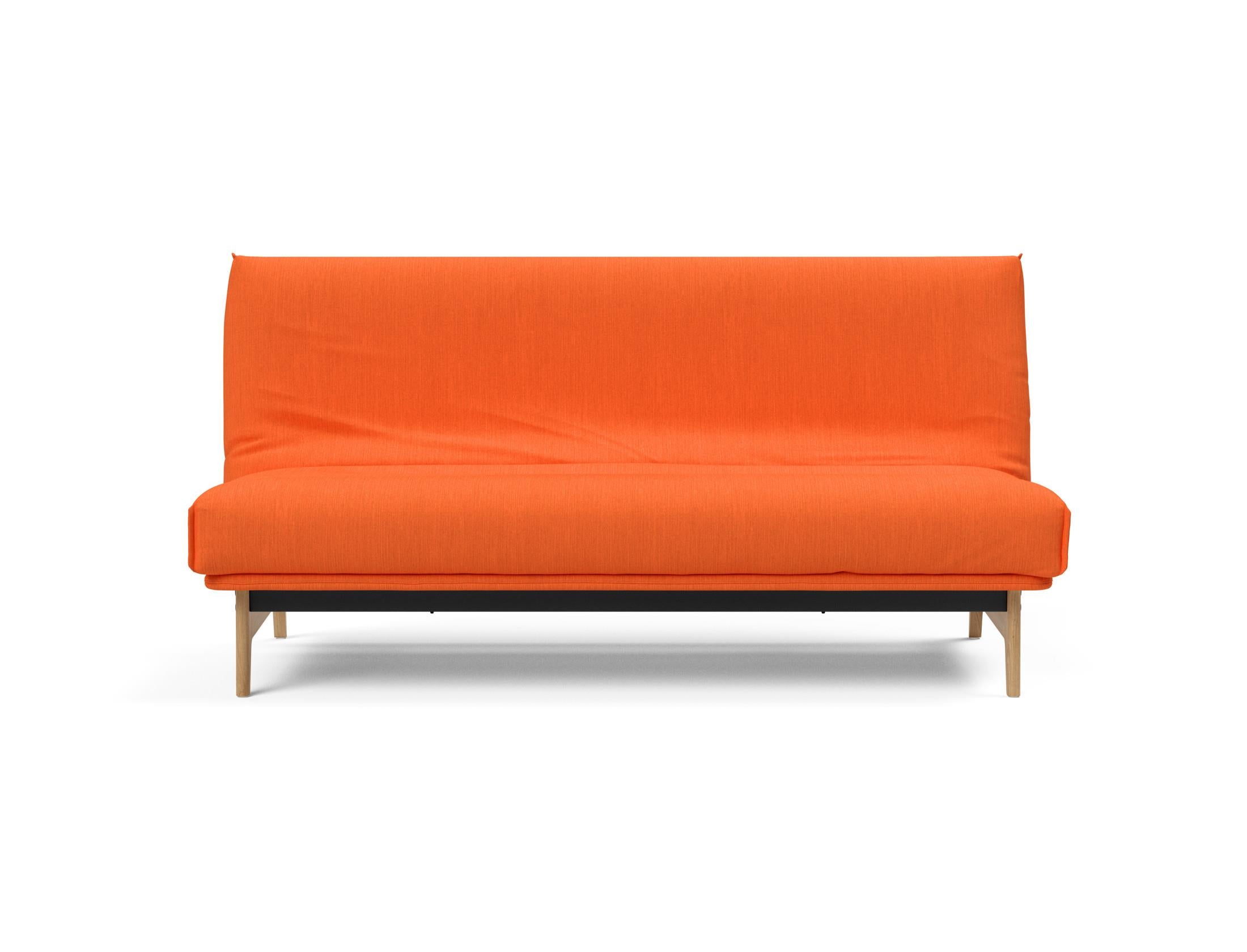 Modernes Aslak 140 Bettsofa mit elegantem Nordic Cover, perfekt für stilvolle Wohnräume und gemütliche Nächte.