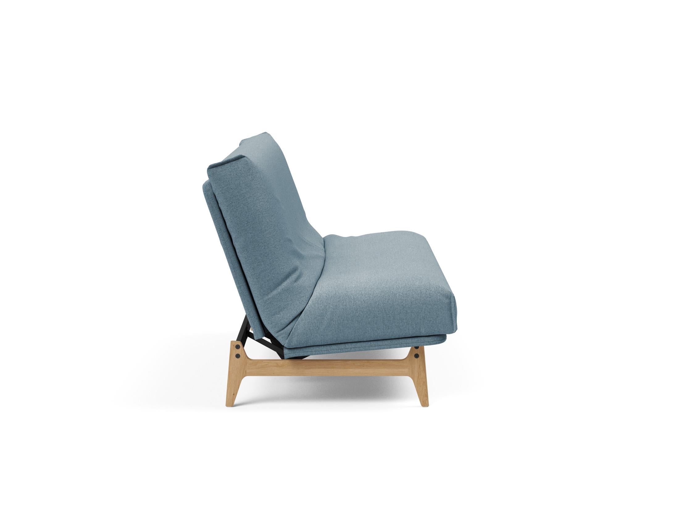 Entdecken Sie das Aslak 140 Bettsofa mit modernem Nordic Cover und bequemer Soft Spring Matratze – ideal für stilvolle Wohnräume.