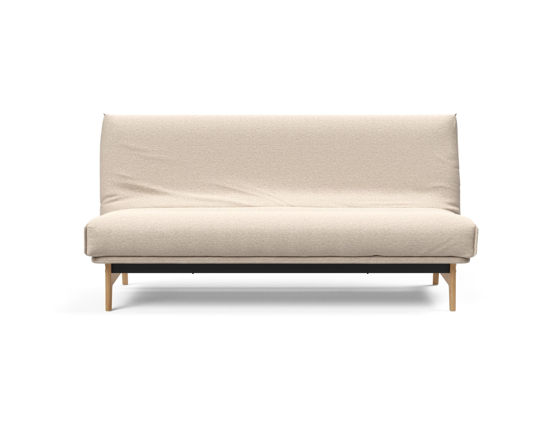 Entdecken Sie das Aslak 140 Bettsofa von Innovation Living – stilvolles skandinavisches Design trifft auf vielseitige Funktionalität und hohen Schlafkomfort.
