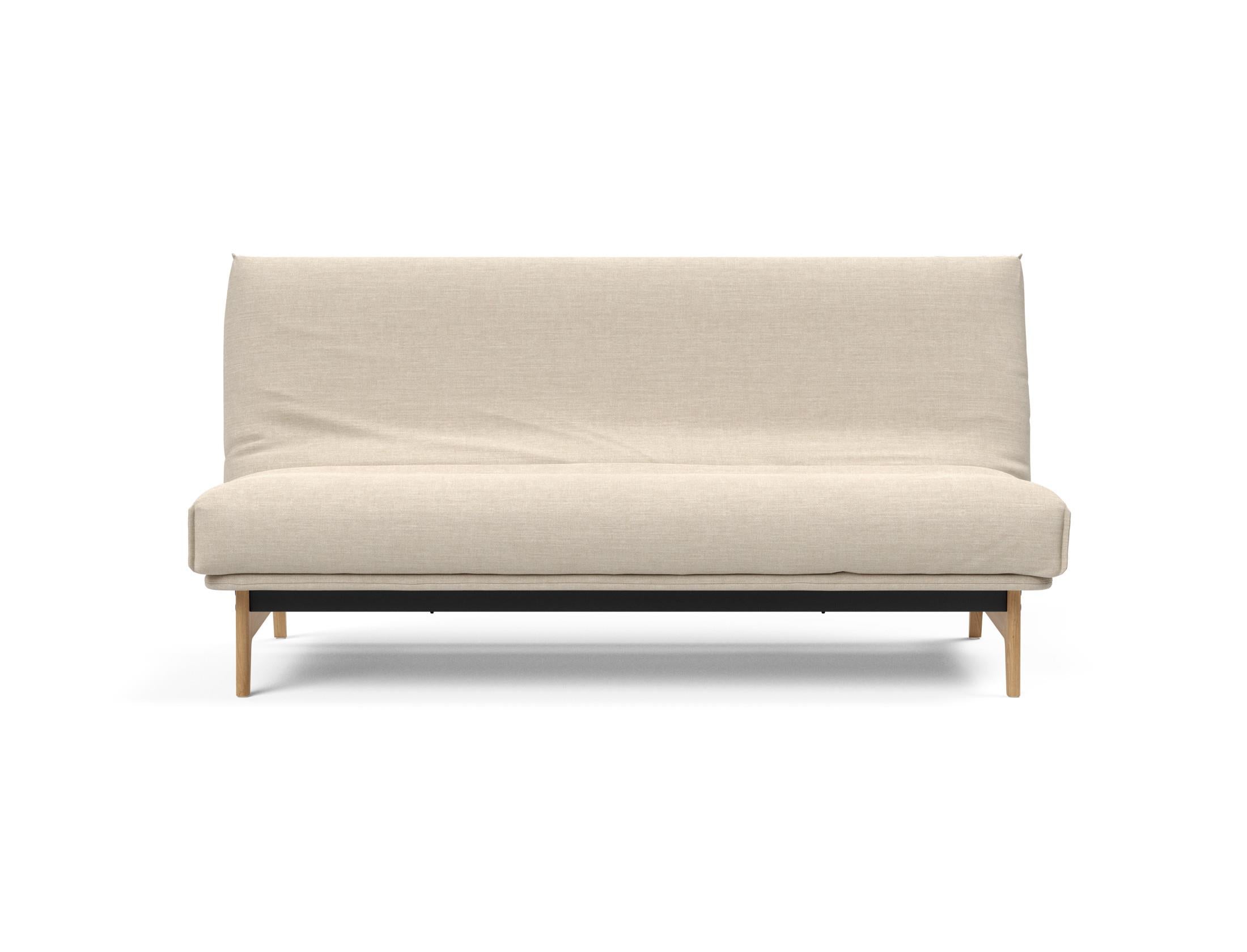Erleben Sie das Aslak 140 Bettsofa von Innovation Living – modernes skandinavisches Design vereint mit optimalem Schlafkomfort und flexibler Nutzung.