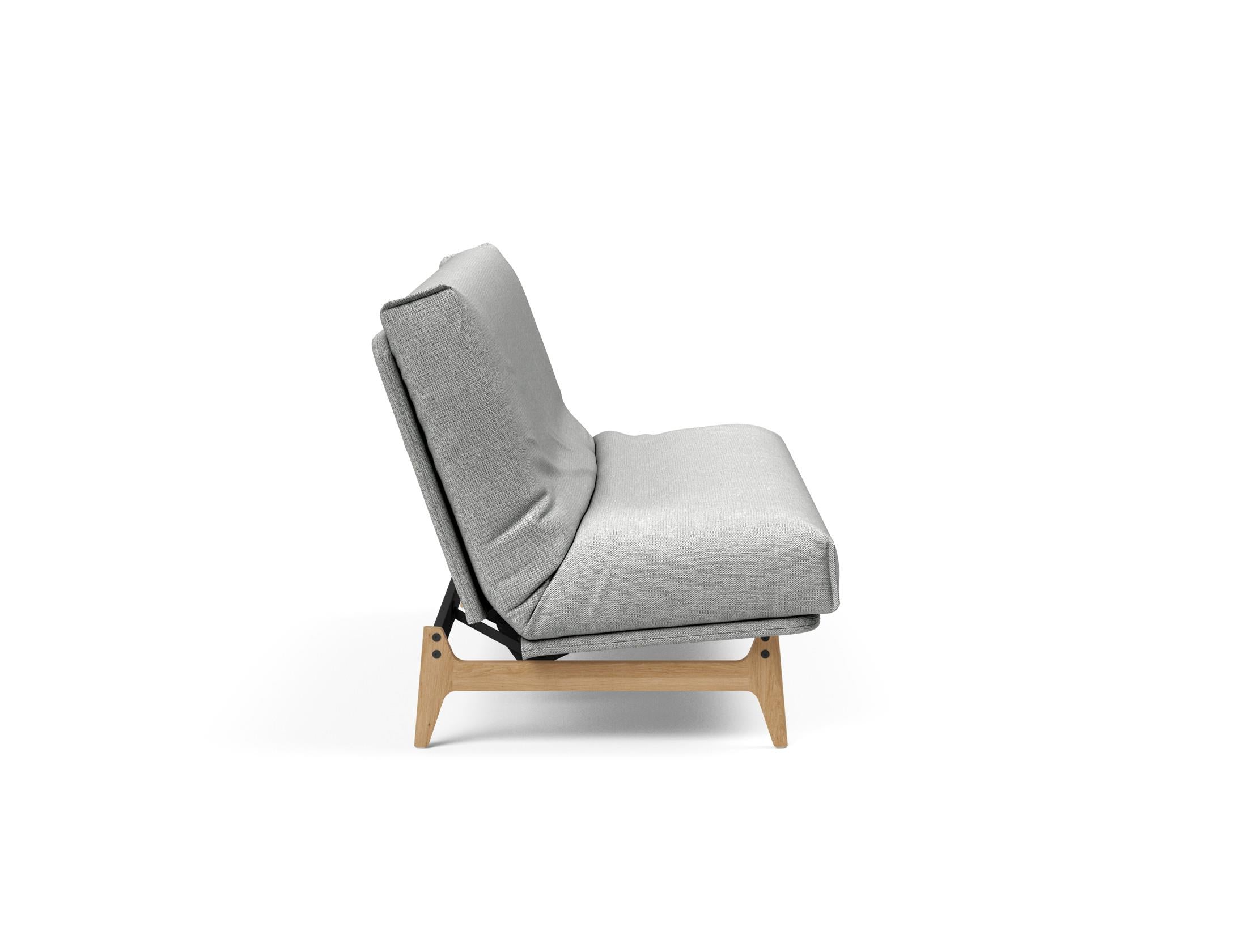 Erleben Sie das Aslak 140 Bettsofa von Innovation Living – modernes skandinavisches Design vereint mit optimalem Schlafkomfort und flexibler Nutzung.