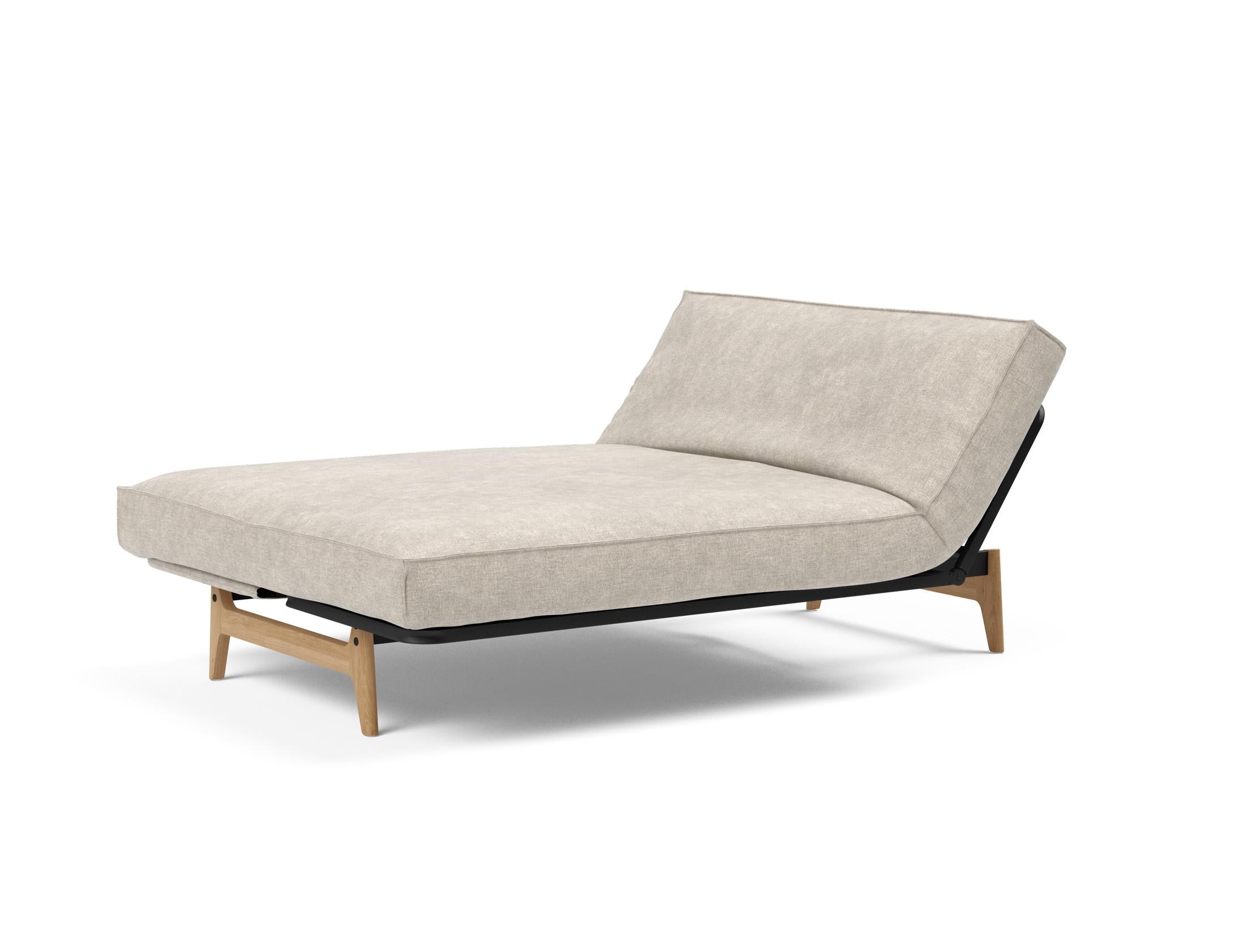 Erleben Sie das Aslak 140 Bettsofa mit Sharp Plus Cover: modernes Design, abnehmbarer Bezug und luxuriöse Soft Spring Matratze für erholsame Nächte.