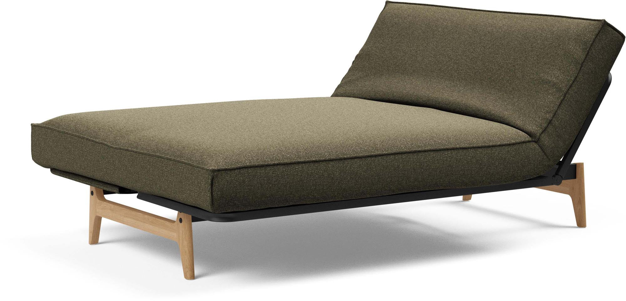 Erleben Sie das Aslak 140 Bettsofa mit Sharp Plus Cover – eine harmonische Verbindung von modernem Design und luxuriösem Schlafkomfort.