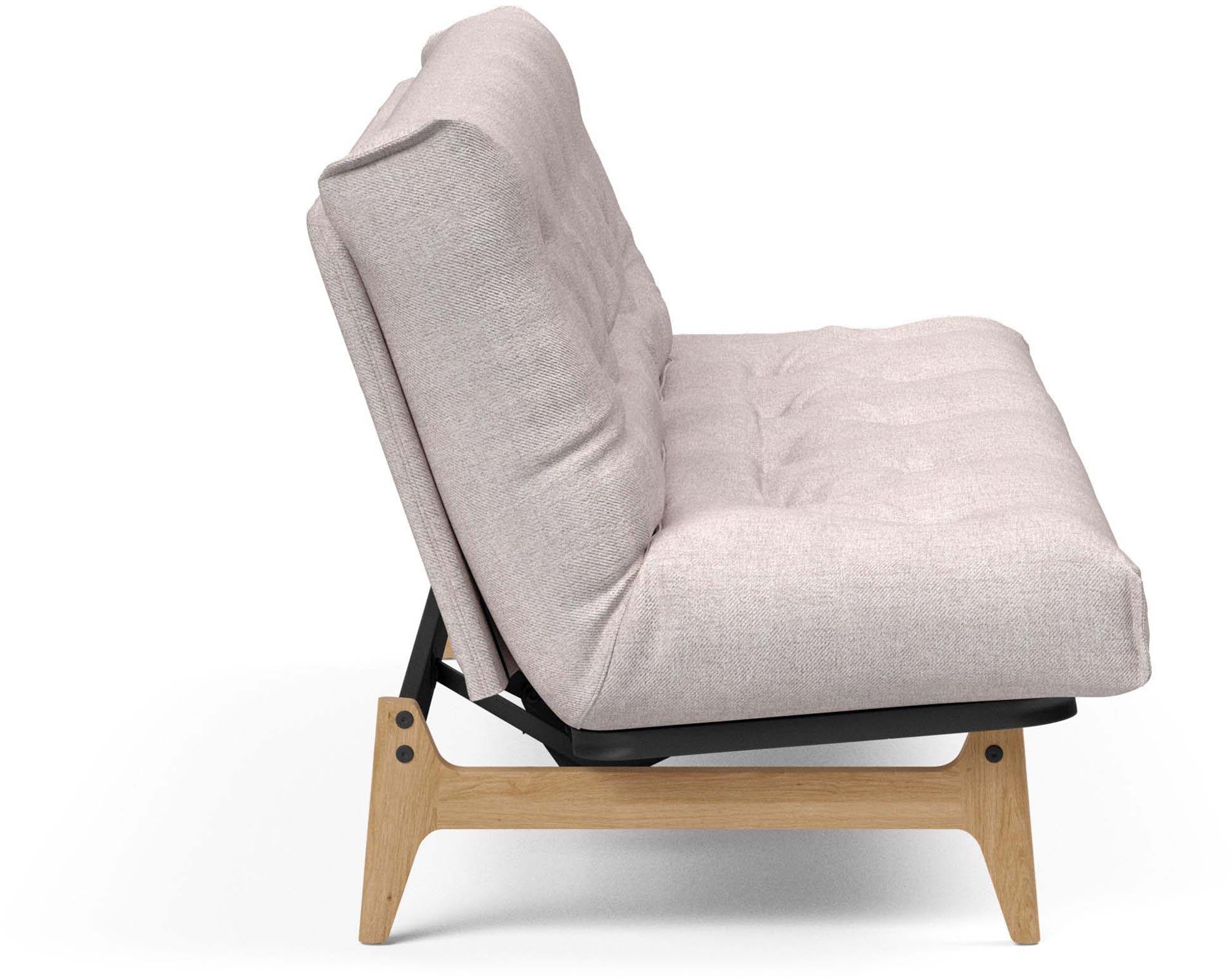 Entdecken Sie das Aslak 120 Bettsofa Nordic Classic von Innovation Living: stilvolles skandinavisches Design, perfekt für kompakte Wohnräume und erholsamen Schlaf.