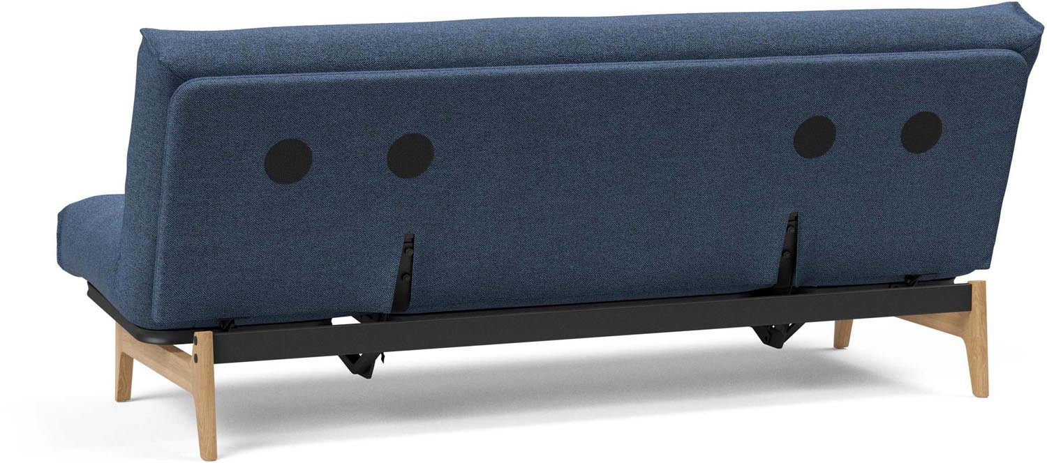 Entdecken Sie das Aslak 120 Bettsofa Nordic von Innovation Living: stilvolles skandinavisches Design, anpassbare Matratzen und praktische Funktionalität für Ihr Zuhause.