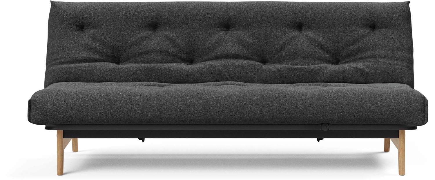 Entdecken Sie das Aslak 120 Bettsofa Nordic Classic von Innovation Living: stilvolles skandinavisches Design, perfekt für kompakte Wohnräume und entspannende Nächte.
