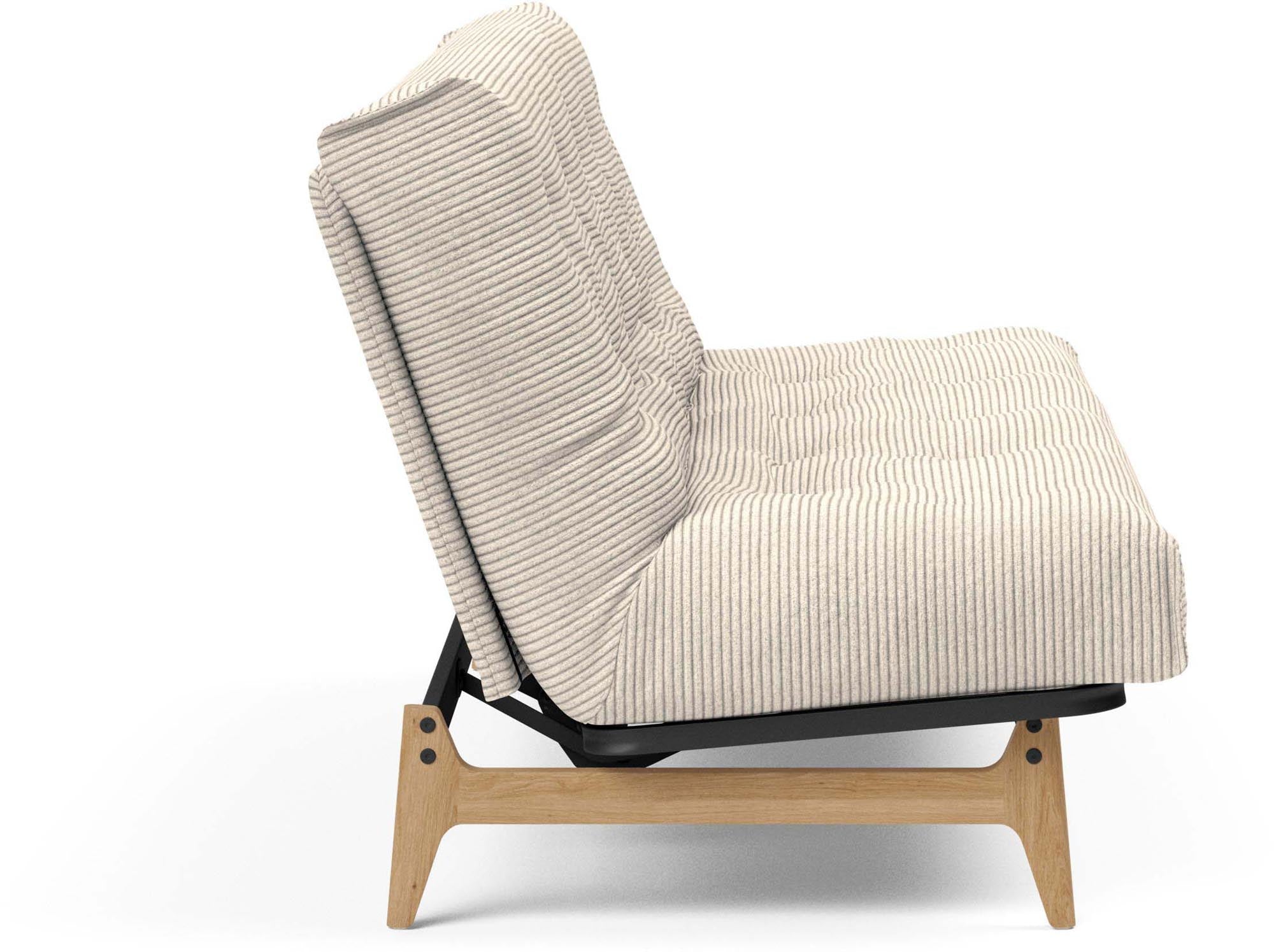 Erleben Sie das Aslak 140 Bettsofa Nordic Classic von Innovation Living: elegantes skandinavisches Design, funktional und perfekt für kompakte Wohnräume.