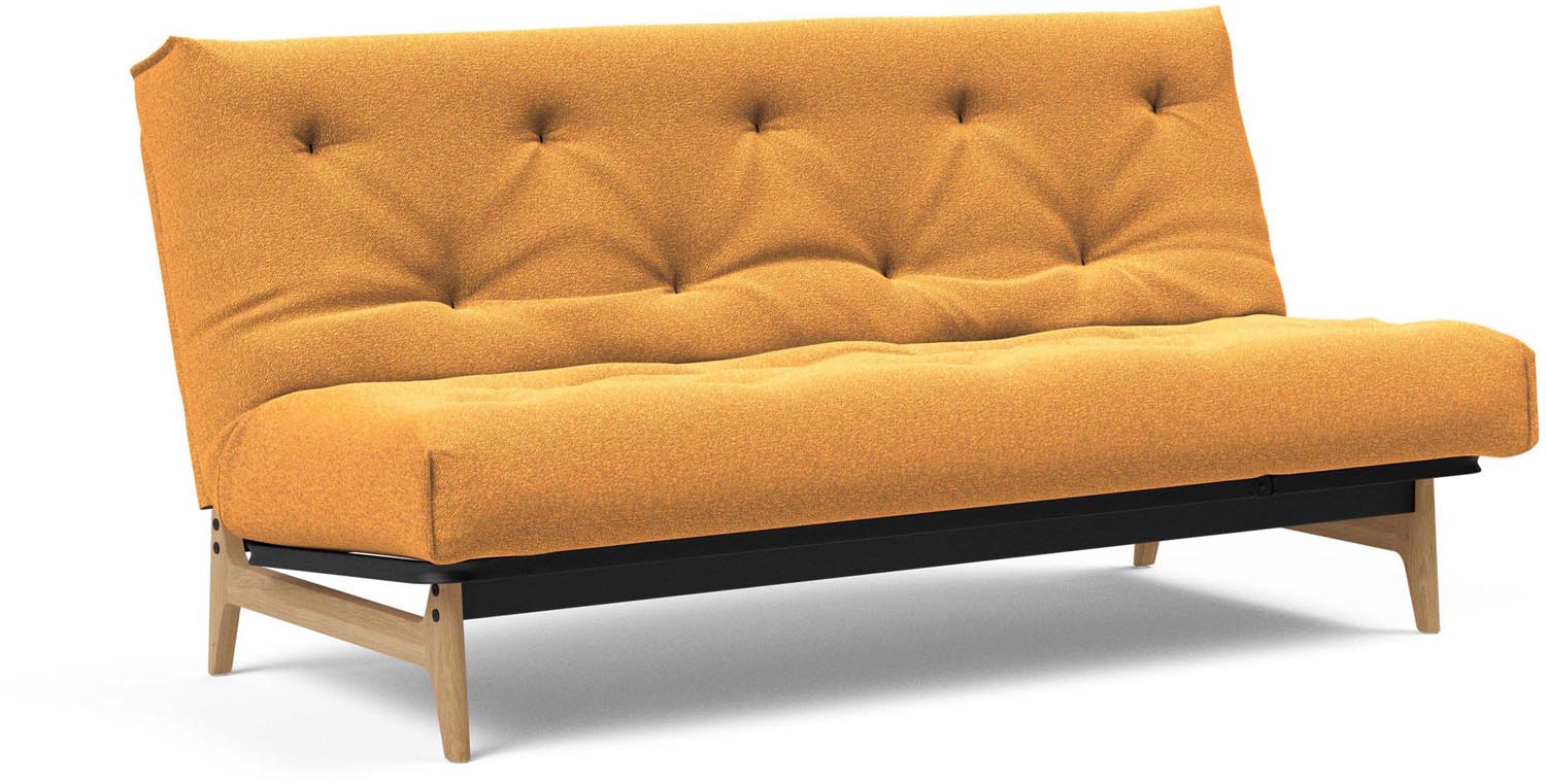Entdecken Sie das Aslak 140 Bettsofa von Innovation Living – stilvolles Nordic Design und hochwertiger Latex für erholsame Nächte.