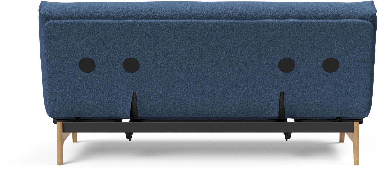 Entdecken Sie das Aslak 140 Bettsofa von Innovation Living – stilvolles Nordic Design und hochwertiger Latex für erholsame Nächte.