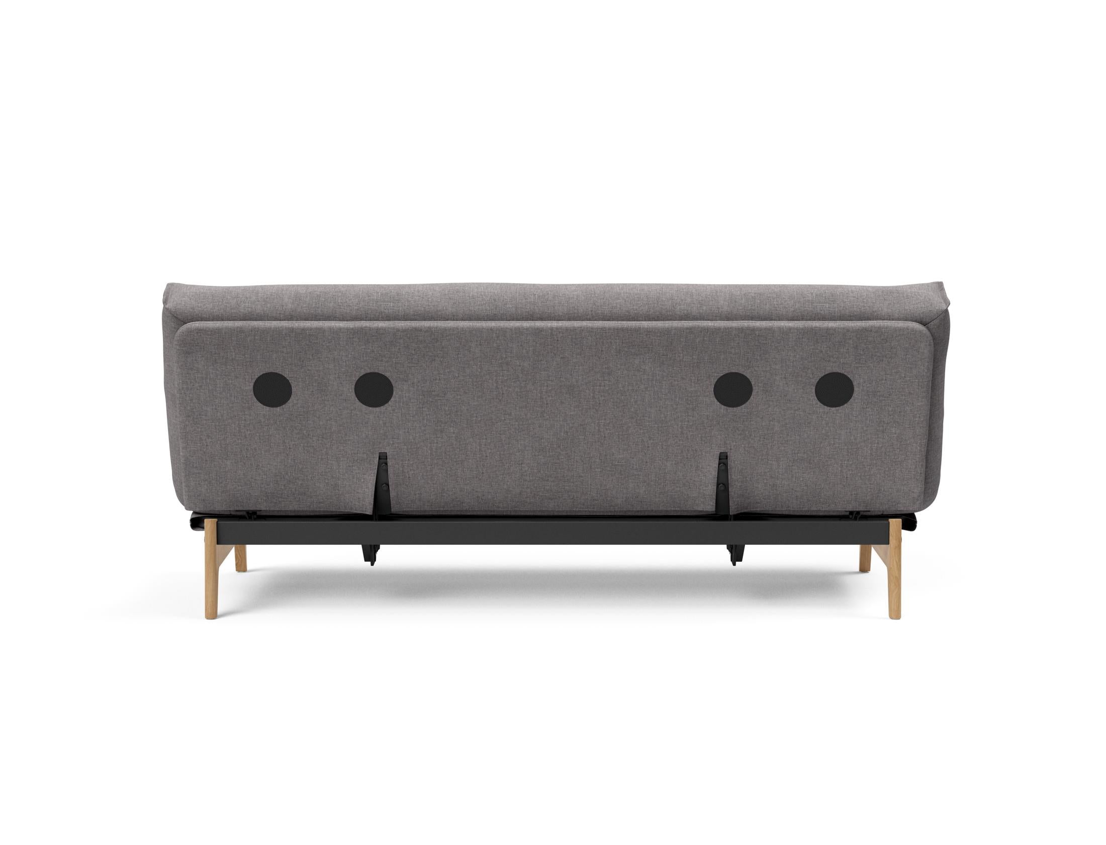 Erleben Sie das Aslak 120 Bettsofa Nordic von Innovation Living – stilvolles skandinavisches Design, das Komfort und Funktionalität vereint.