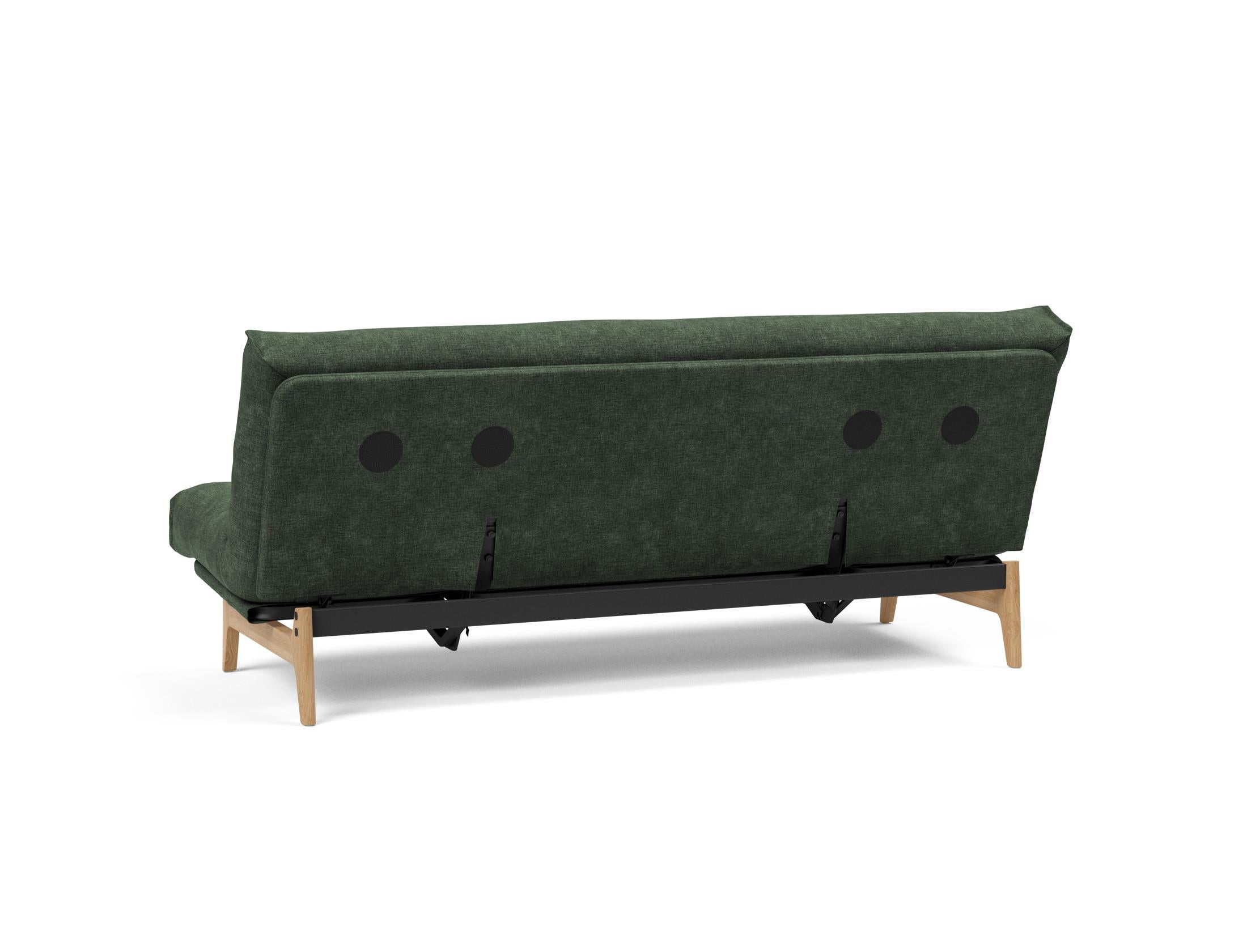 Erleben Sie das Aslak 120 Bettsofa Nordic von Innovation Living – eine harmonische Verbindung aus skandinavischem Stil und vielseitiger Funktionalität.
