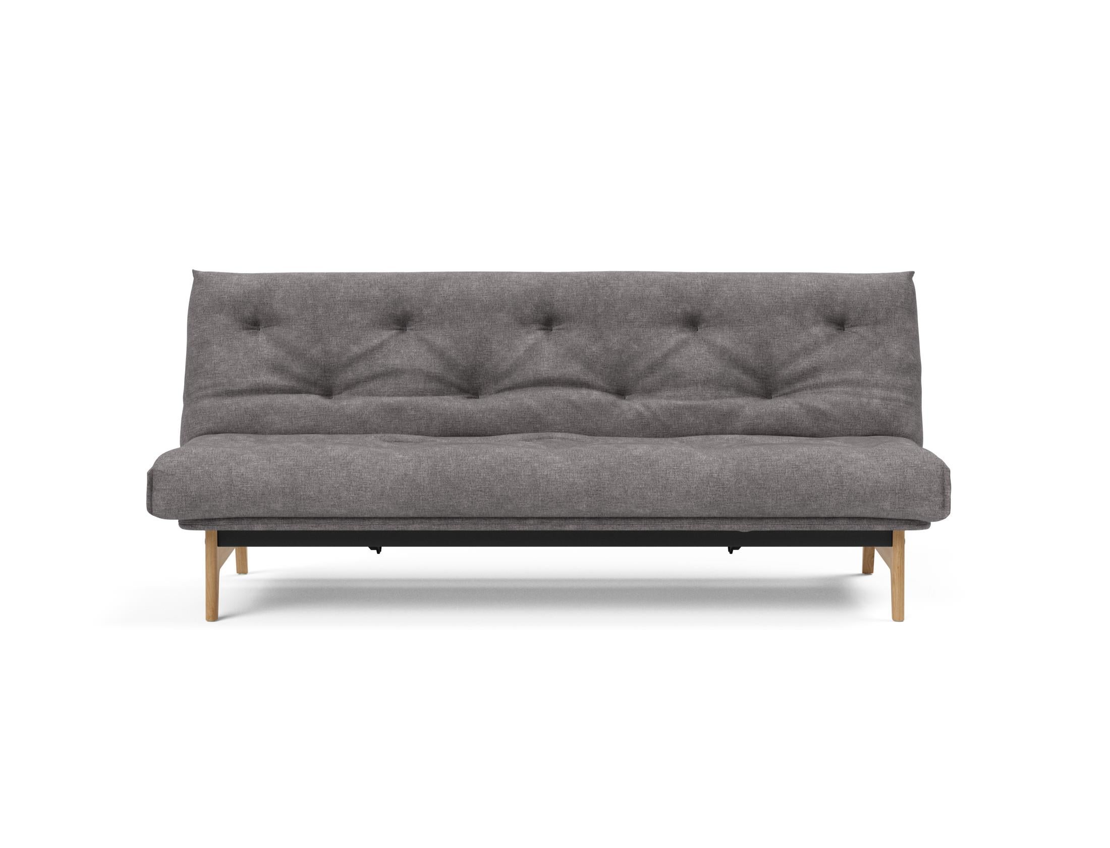 Erleben Sie das Aslak 120 Bettsofa Nordic Soft Spring von Innovation Living – eine perfekte Kombination aus modernem Stil und vielseitiger Funktionalität.