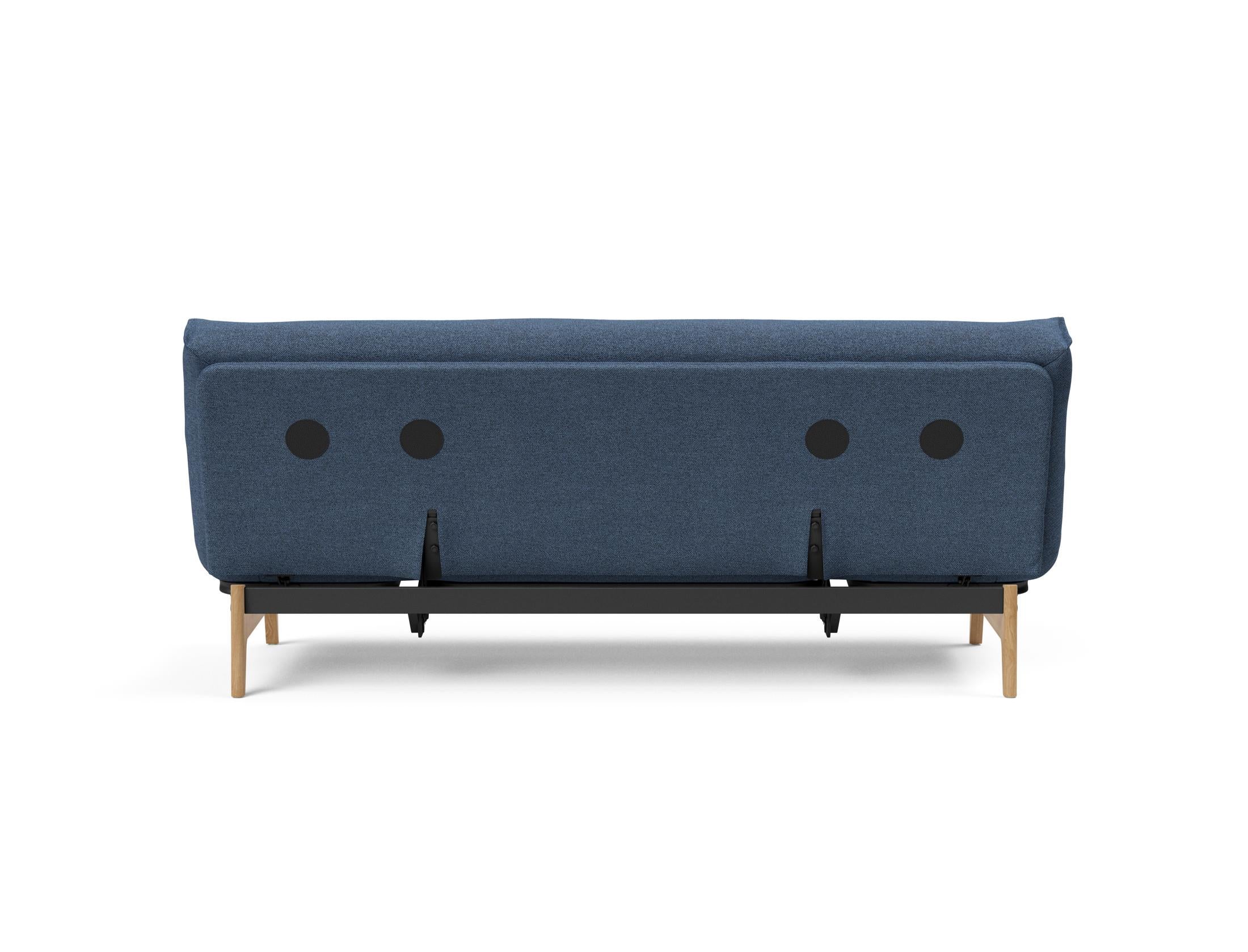 Entdecken Sie das Aslak 120 Bettsofa Nordic Soft Spring von Innovation Living – stilvolles Design trifft auf praktischen Komfort für Ihr Zuhause.