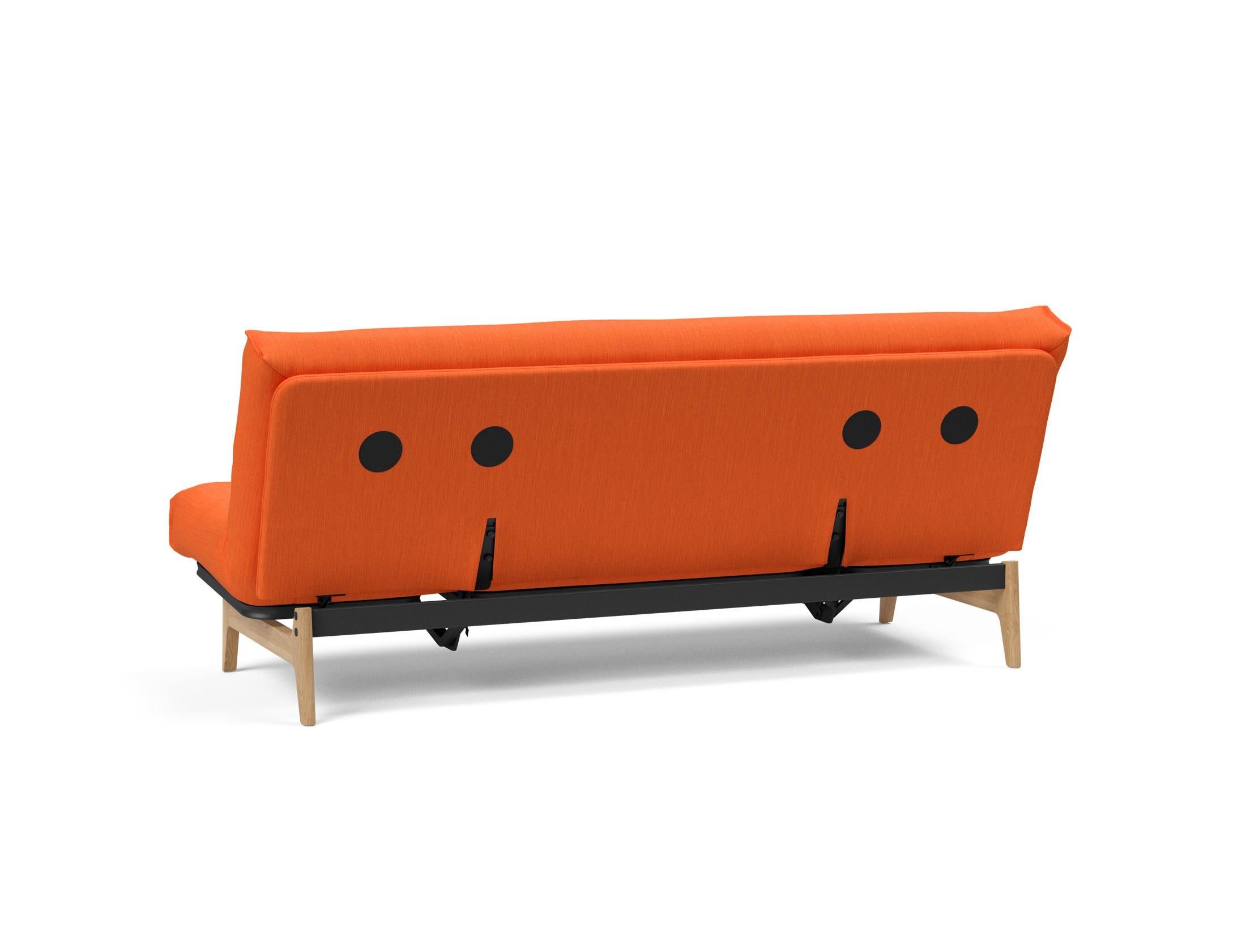 Erleben Sie das Aslak 120 Bettsofa Nordic – ein elegantes Möbelstück, das Komfort und skandinavisches Design vereint. Ideal für kleine Räume!