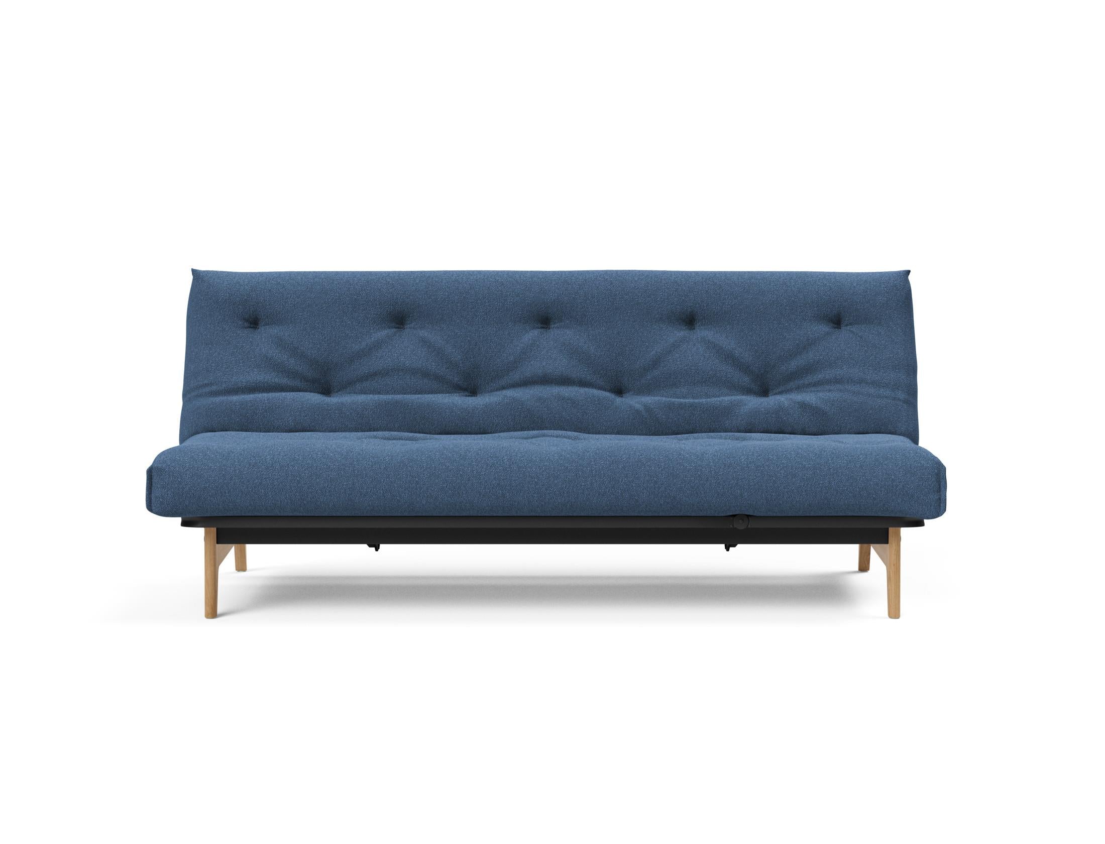Elegantes Aslak 120 Bettsofa mit Nordic Soft Spring, vereint modernes Design und hohen Sitzkomfort für entspannte Stunden.