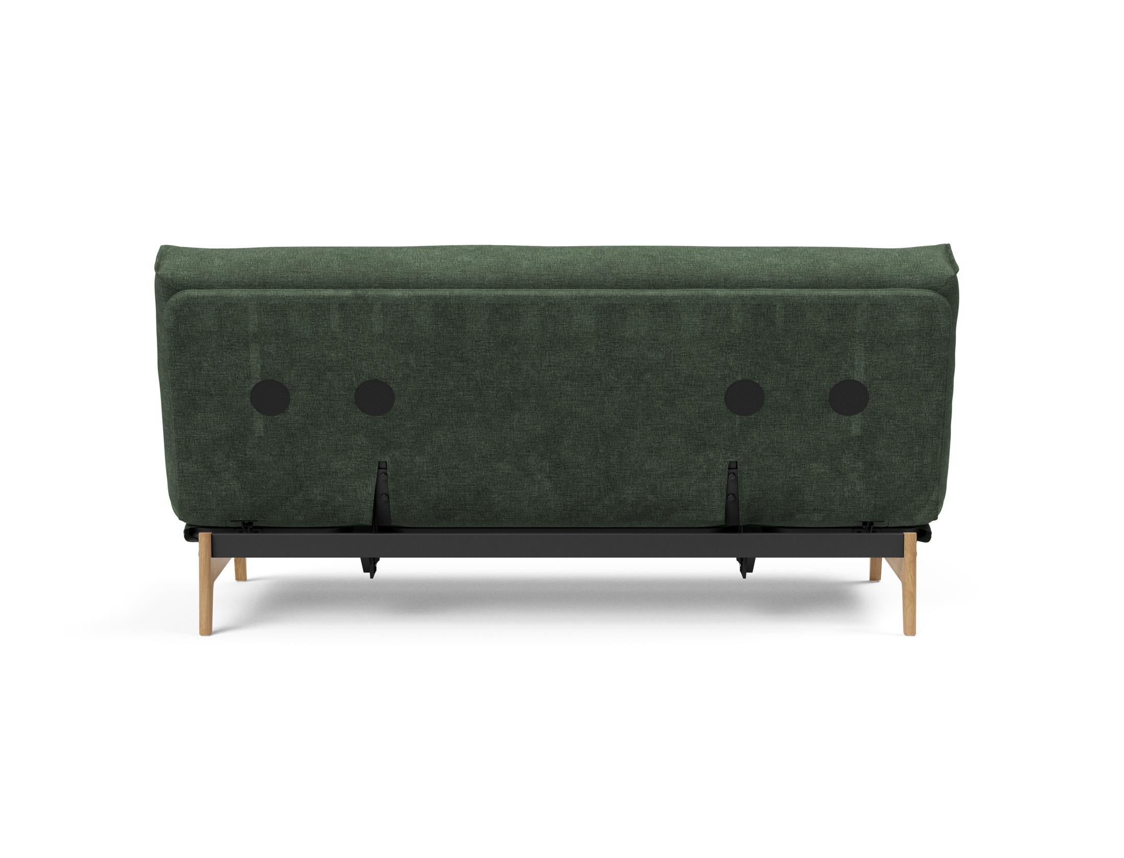 Entdecken Sie das Aslak 140 Bettsofa Nordic: Stilvolles, umweltfreundliches Sofa mit hochwertiger Matratze für optimalen Komfort und Funktionalität.