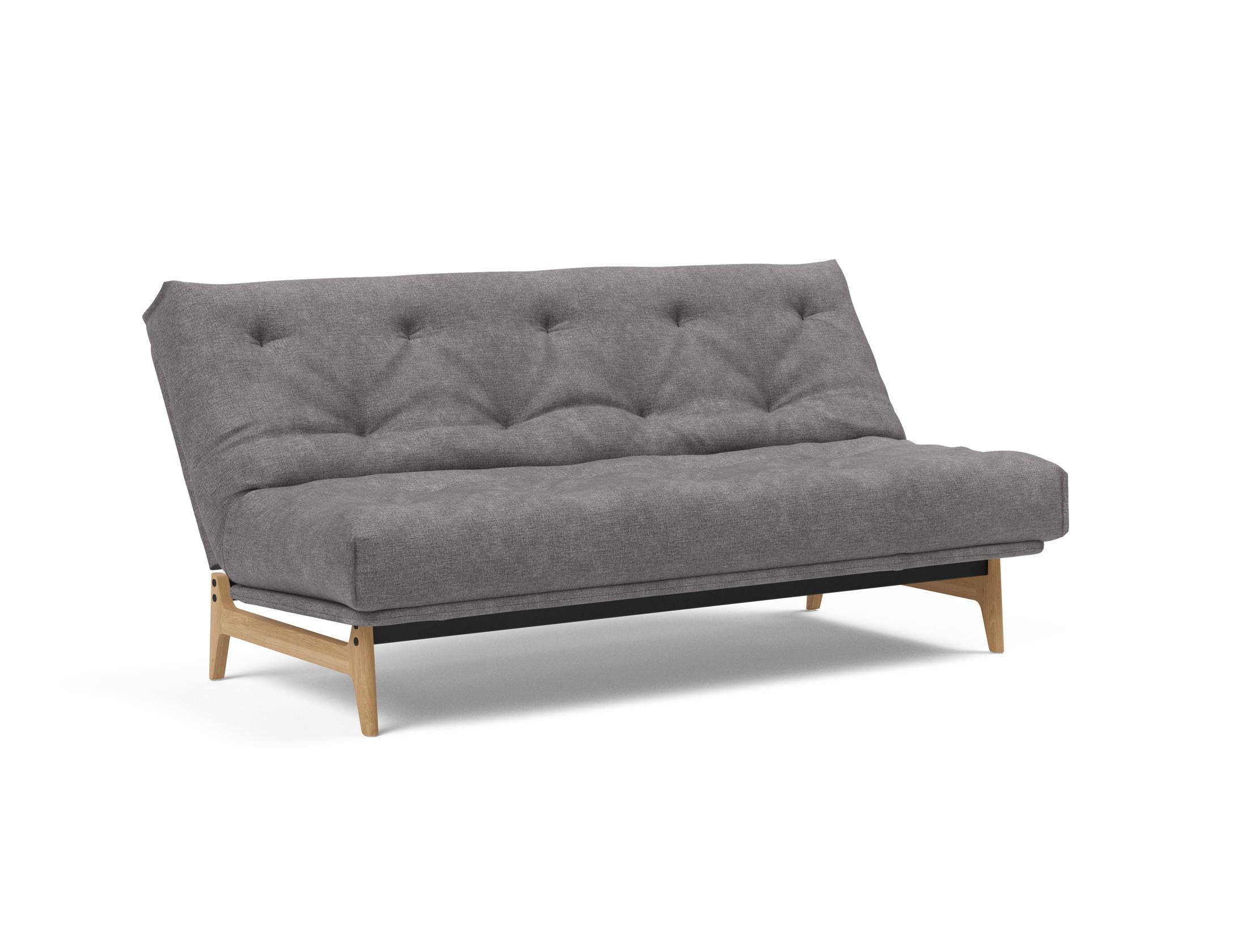 Entdecken Sie das Aslak 140 Bettsofa Nordic: Stilvolles, umweltfreundliches Design mit hochwertiger Matratze für optimalen Schlafkomfort und Flexibilität.