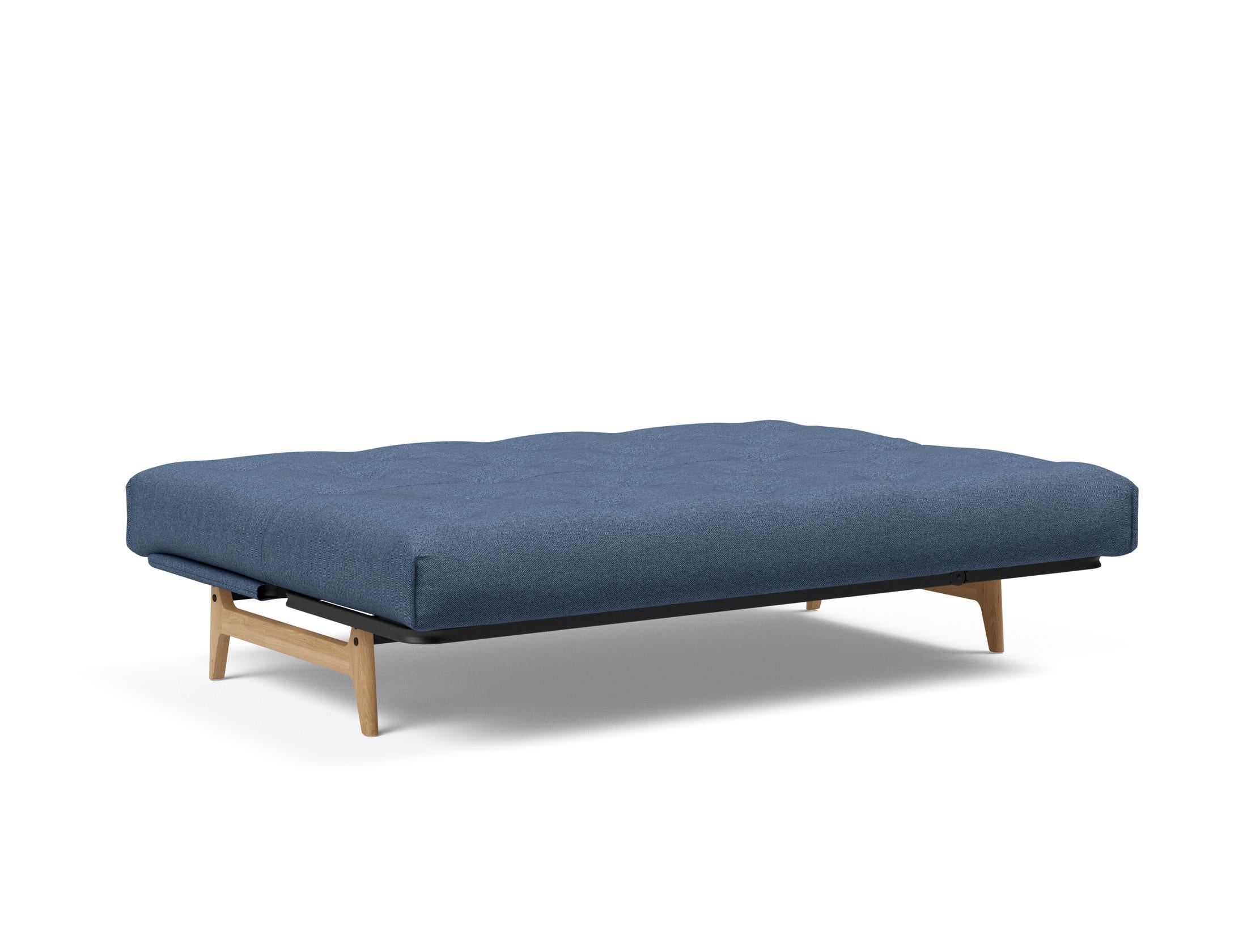 Entdecken Sie das Aslak 140 Bettsofa Nordic Soft Spring: stilvolles Design, robustes Gestell und anpassbare Matratzen für höchsten Schlafkomfort.