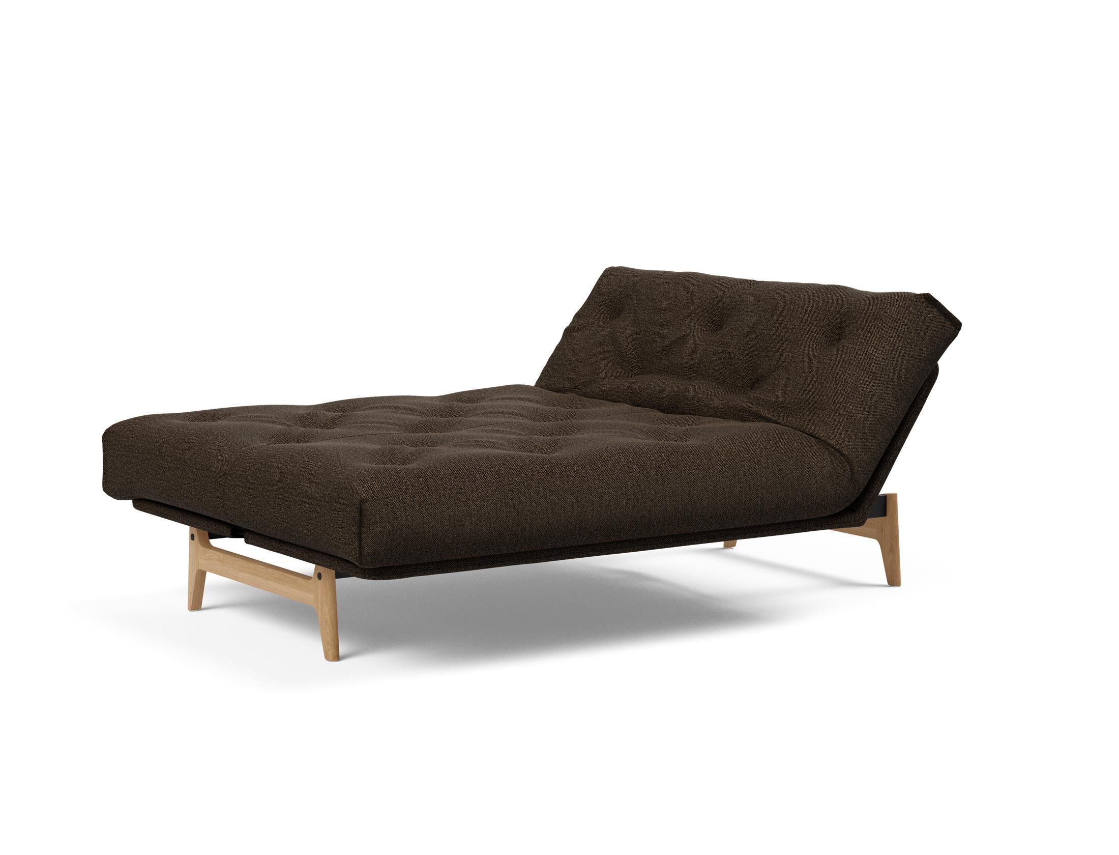 Erleben Sie das Aslak 140 Bettsofa Nordic: Elegantes, nachhaltiges Schlafsofa mit hochwertiger Matratze für optimalen Komfort und Funktionalität.