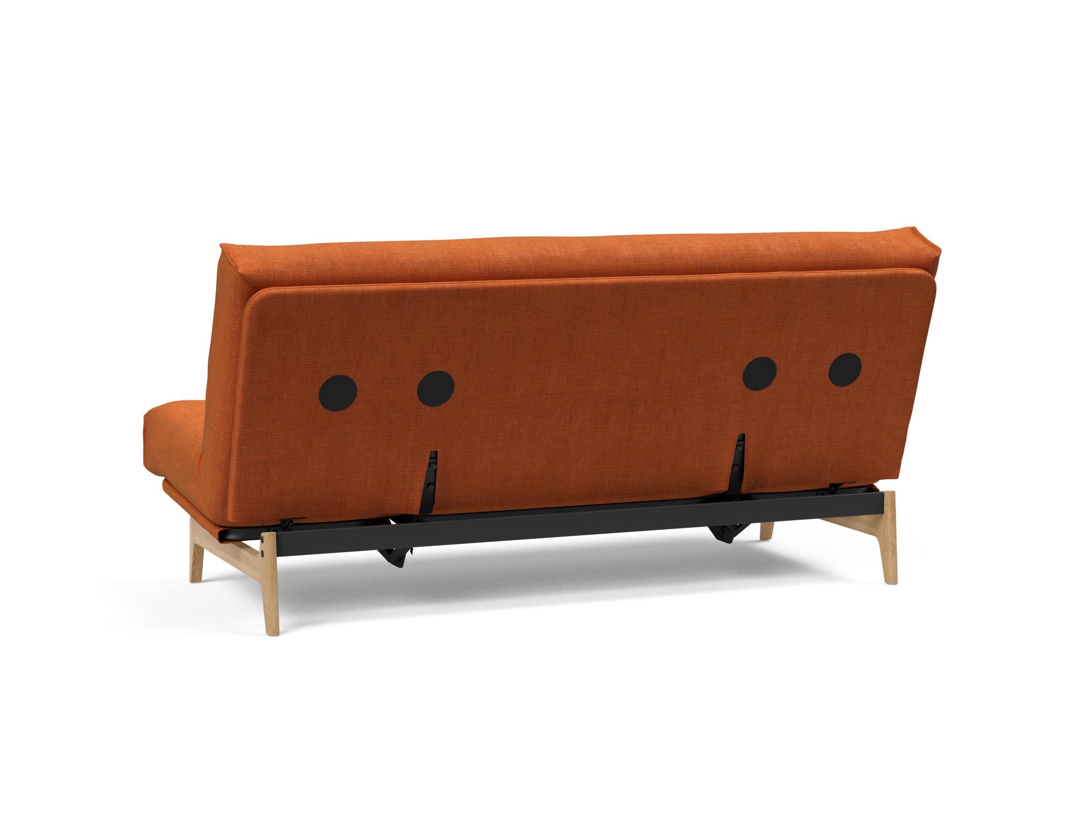 Erleben Sie das Aslak 140 Bettsofa Nordic: Multifunktionales Design, nachhaltige Materialien und erstklassiger Schlafkomfort für Ihr Zuhause.