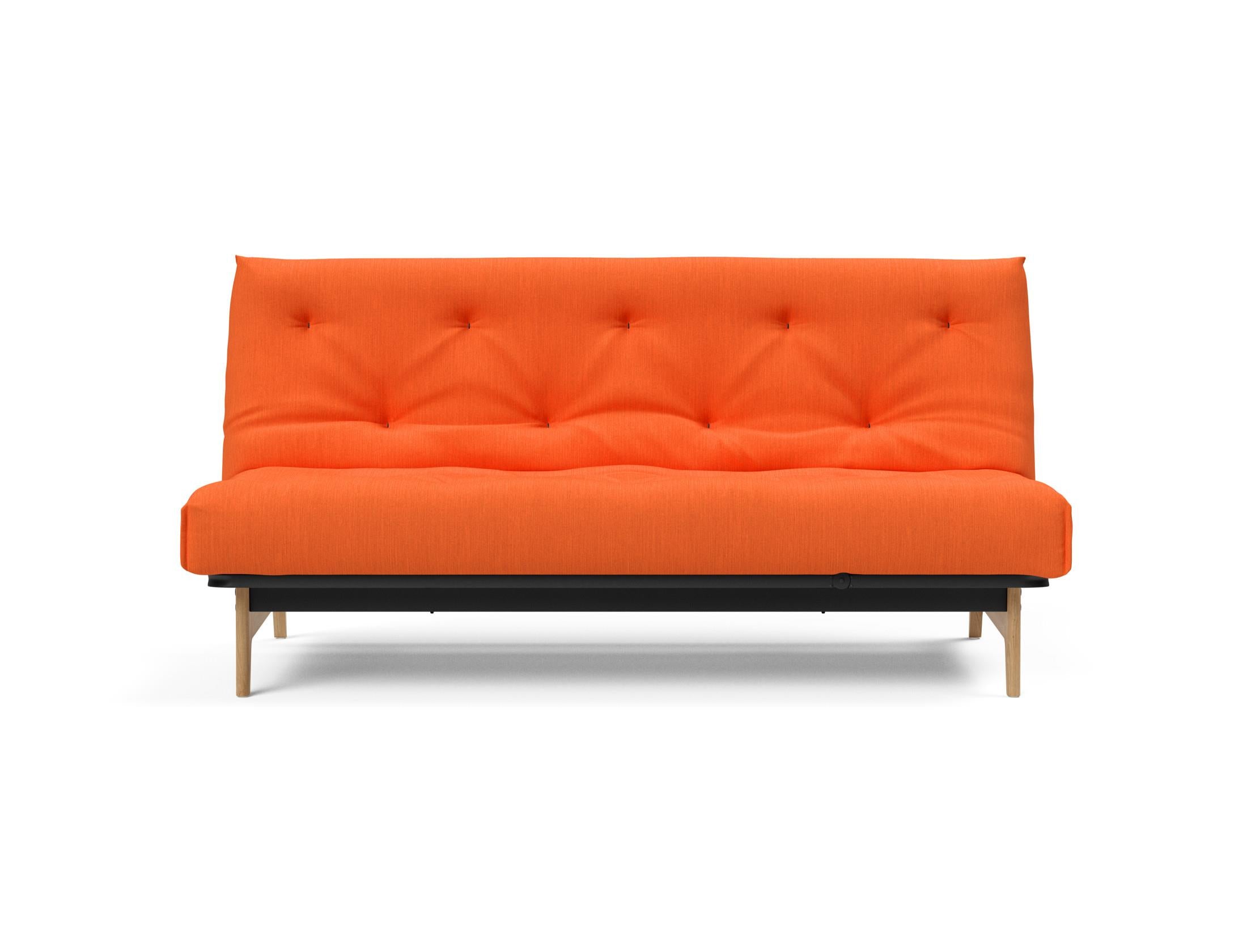 Erleben Sie das Aslak 140 Bettsofa Nordic Soft Spring von Innovation Living – eine perfekte Kombination aus modernem Stil und optimalem Schlafkomfort.