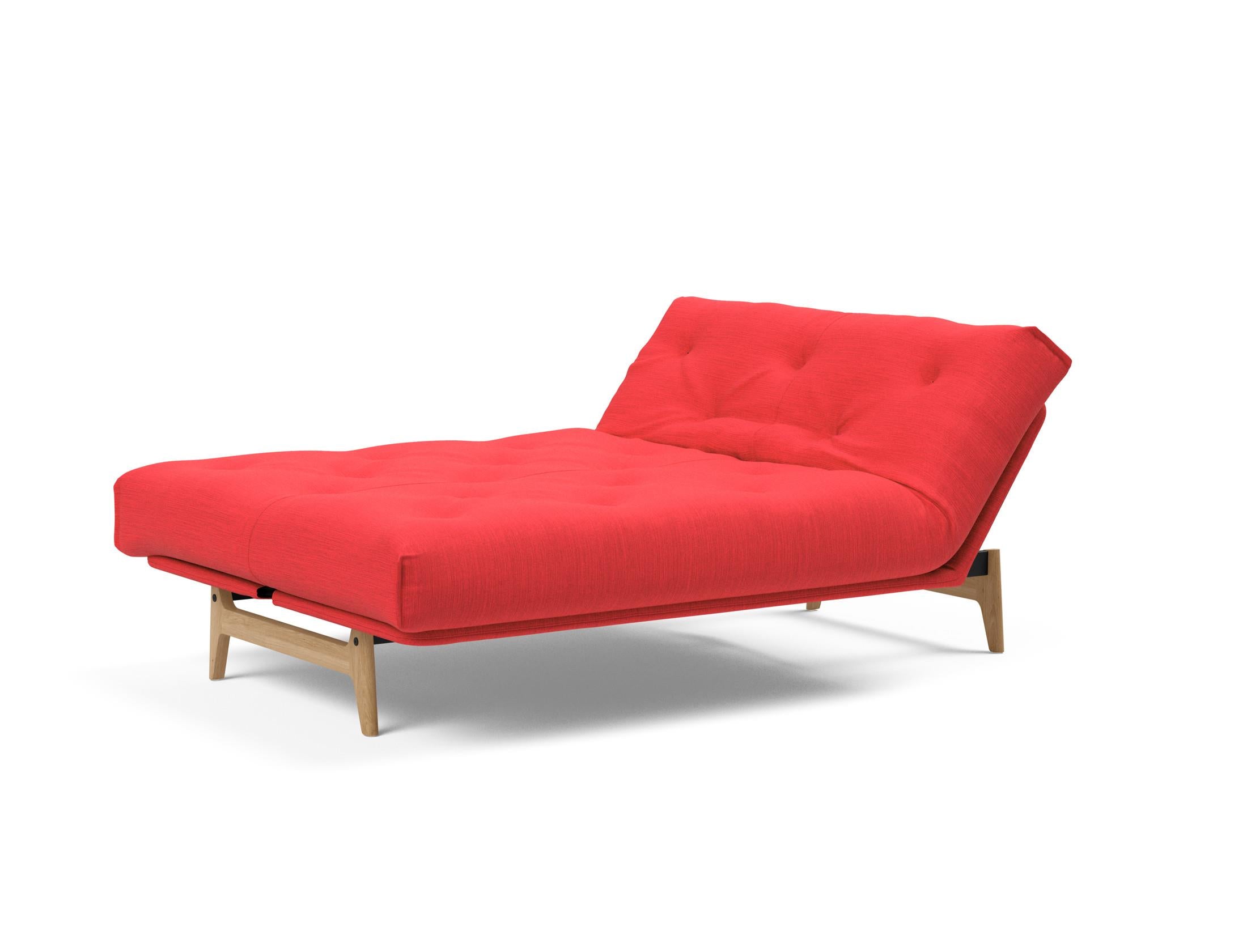 Erleben Sie das Aslak 140 Bettsofa Nordic: Ein elegantes, nachhaltiges Schlafsofa mit bequemer Matratze für höchsten Komfort und vielseitige Nutzung.